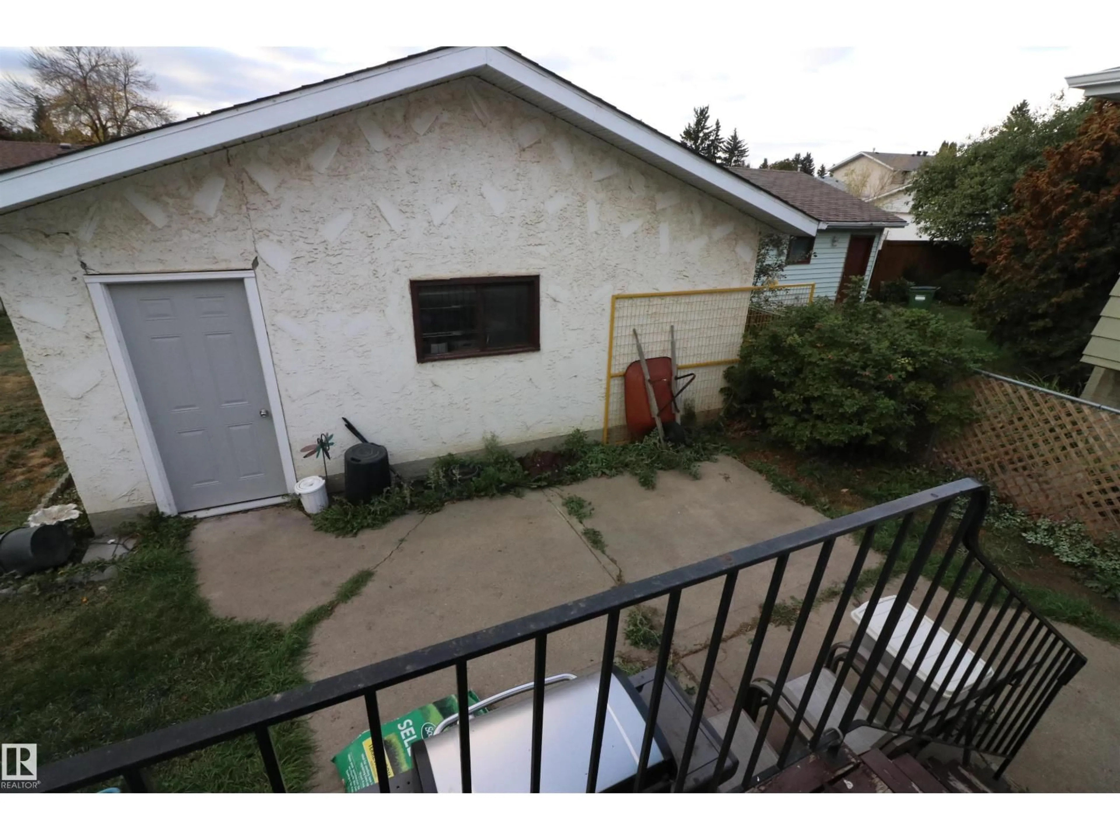 Unknown for 10820 172 AV, Edmonton Alberta T5X3E9
