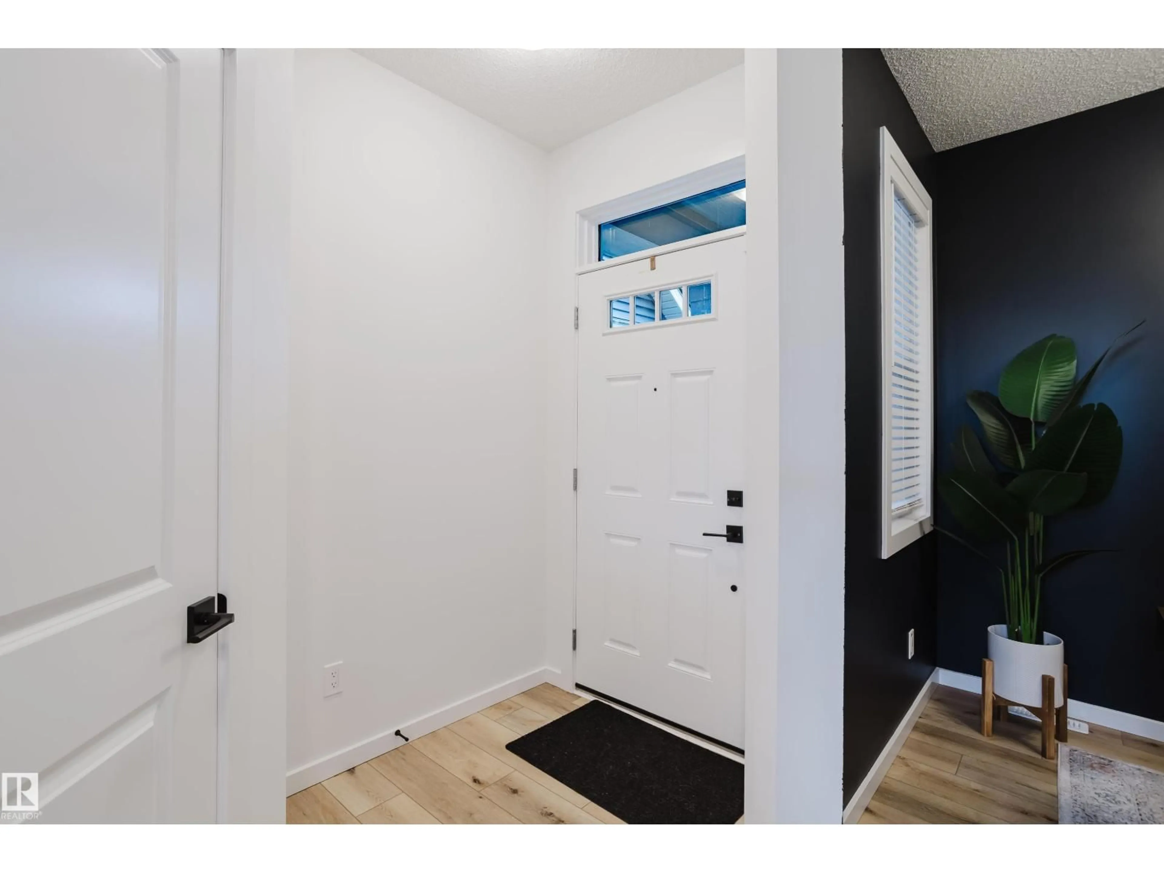 Indoor entryway for 2342 CHOKECHERRY CL, Edmonton Alberta T6X2M8