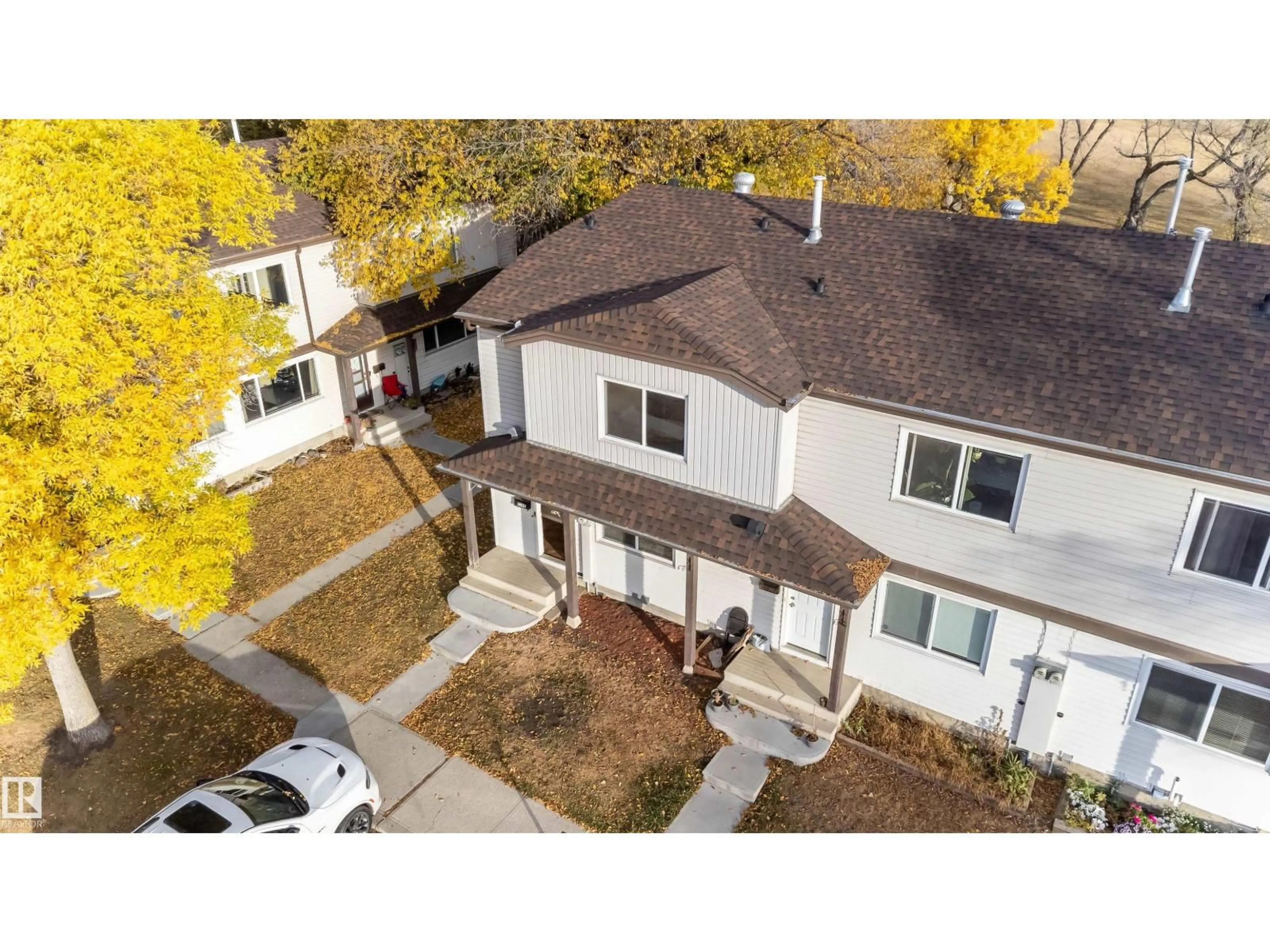 A pic from outside/outdoor area/front of a property/back of a property/a pic from drone, street for NW - 14634 54 ST, Edmonton Alberta T5A4L6