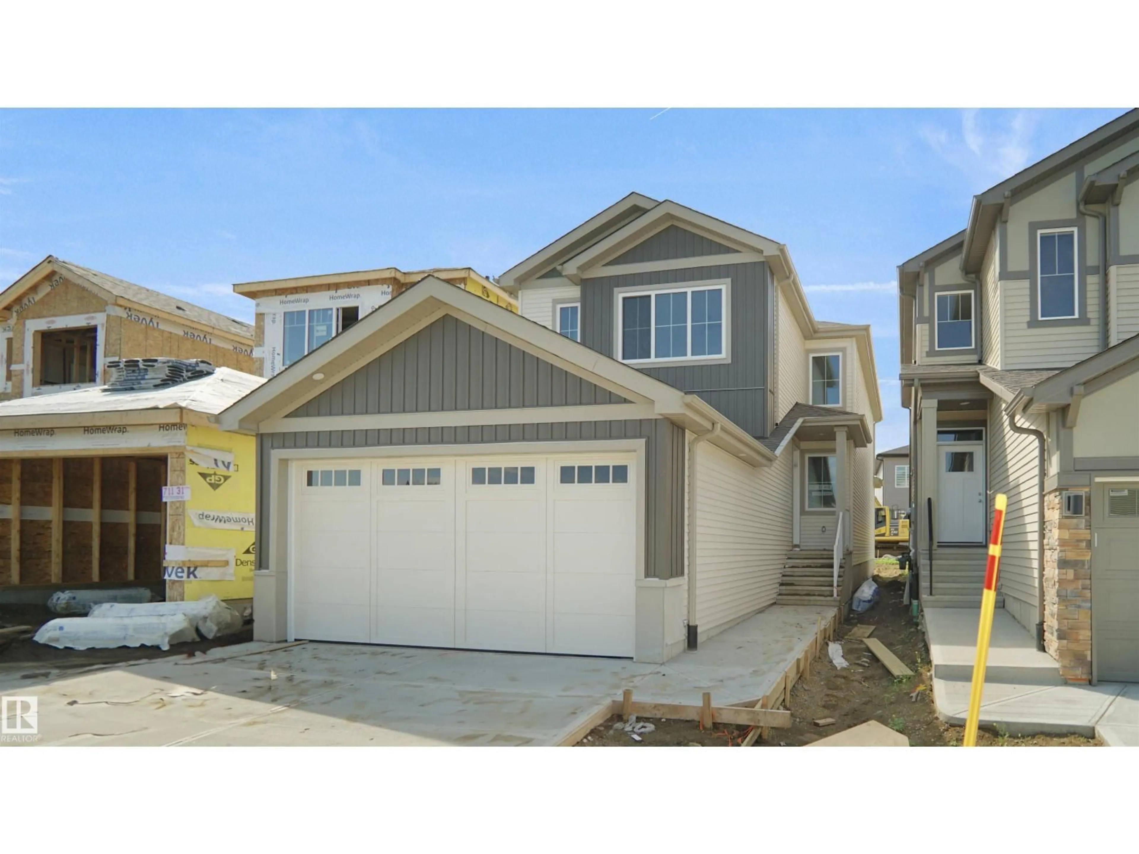 Home with vinyl exterior material, street for 711 31 AV, Edmonton Alberta T6T2V6