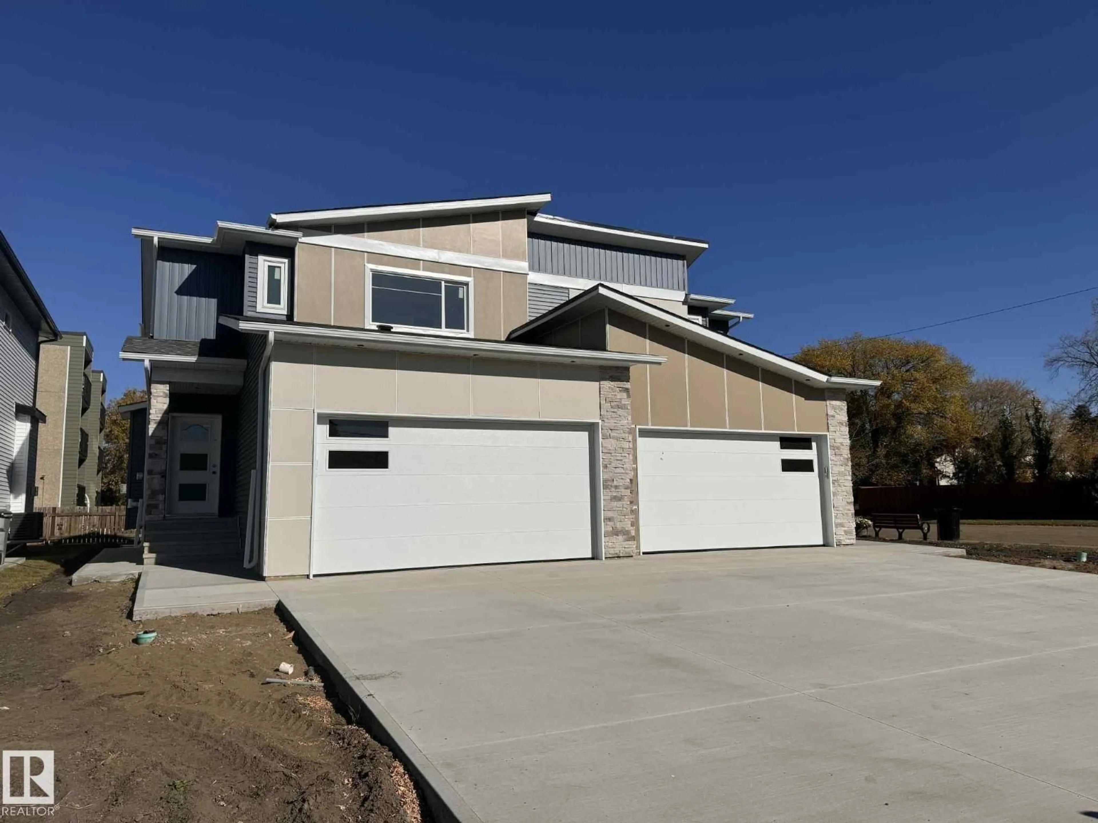 Home with vinyl exterior material, street for 4908 49 AV, Gibbons Alberta T0A1N0