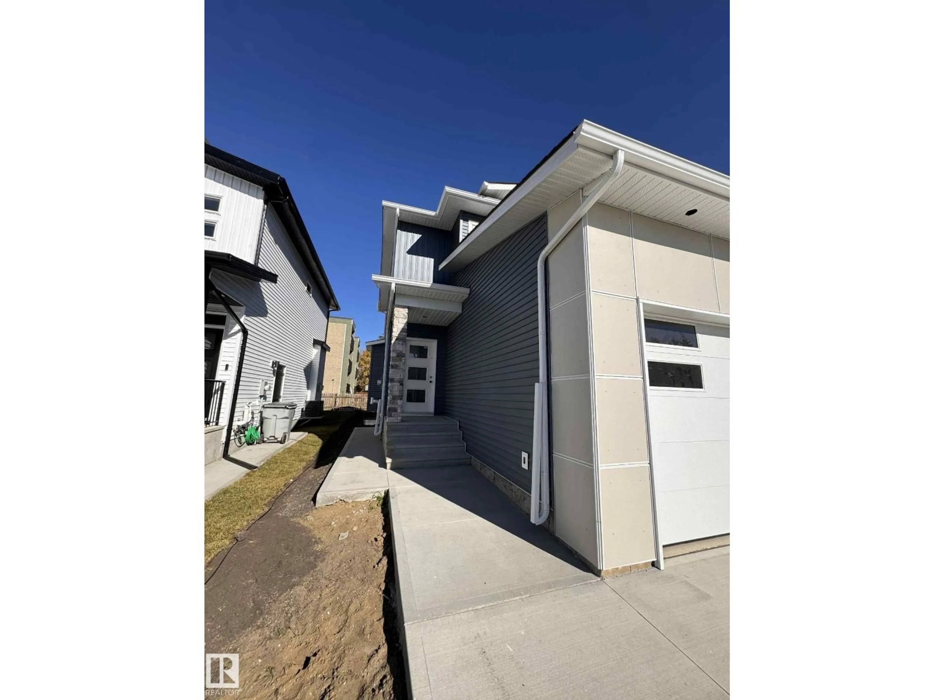 A pic from outside/outdoor area/front of a property/back of a property/a pic from drone, street for 4908 49 AV, Gibbons Alberta T0A1N0