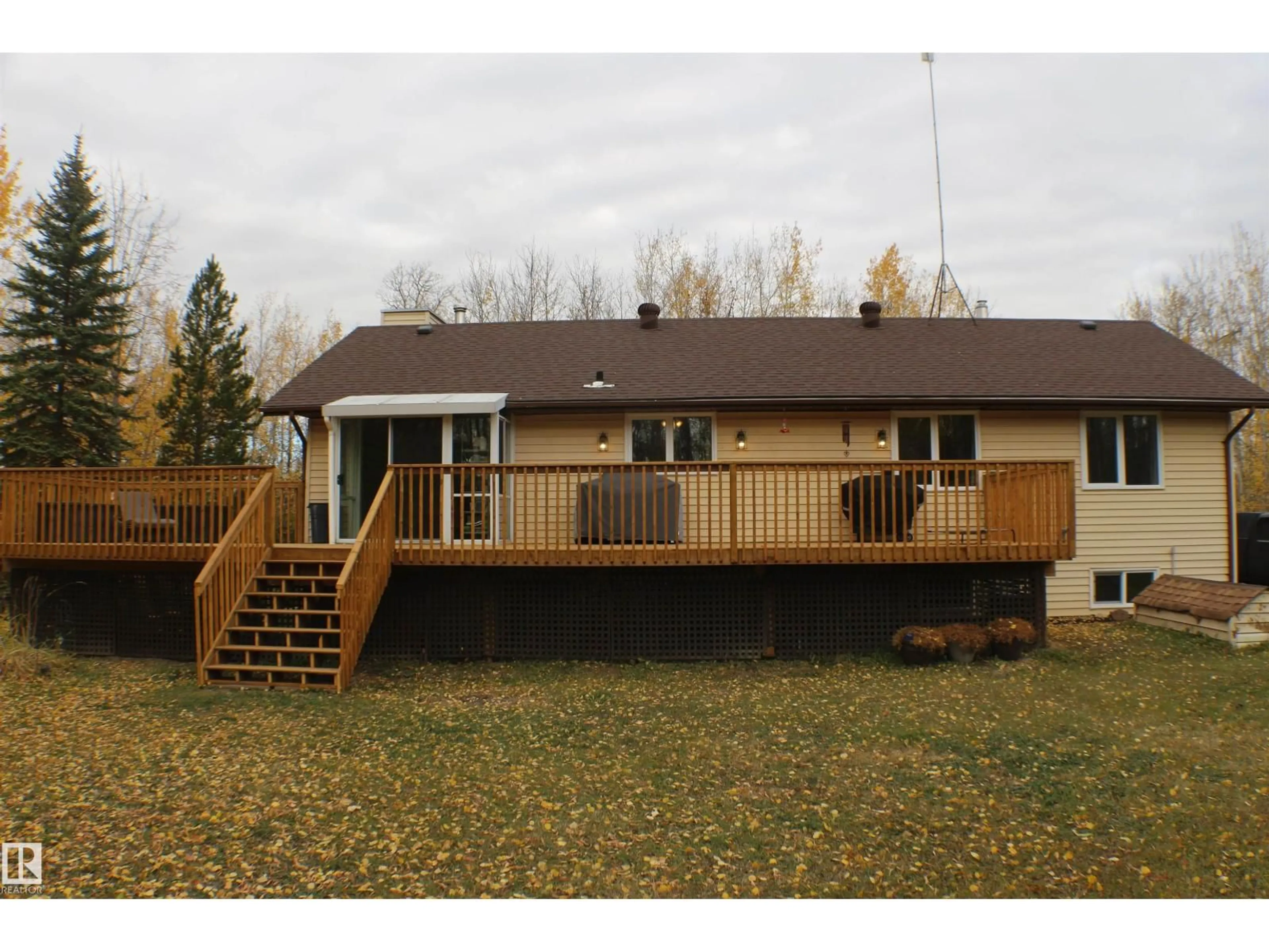 Home with vinyl exterior material, unknown for 170 51049 RGE ROAD 214, Rural Strathcona County Alberta T8E1G7