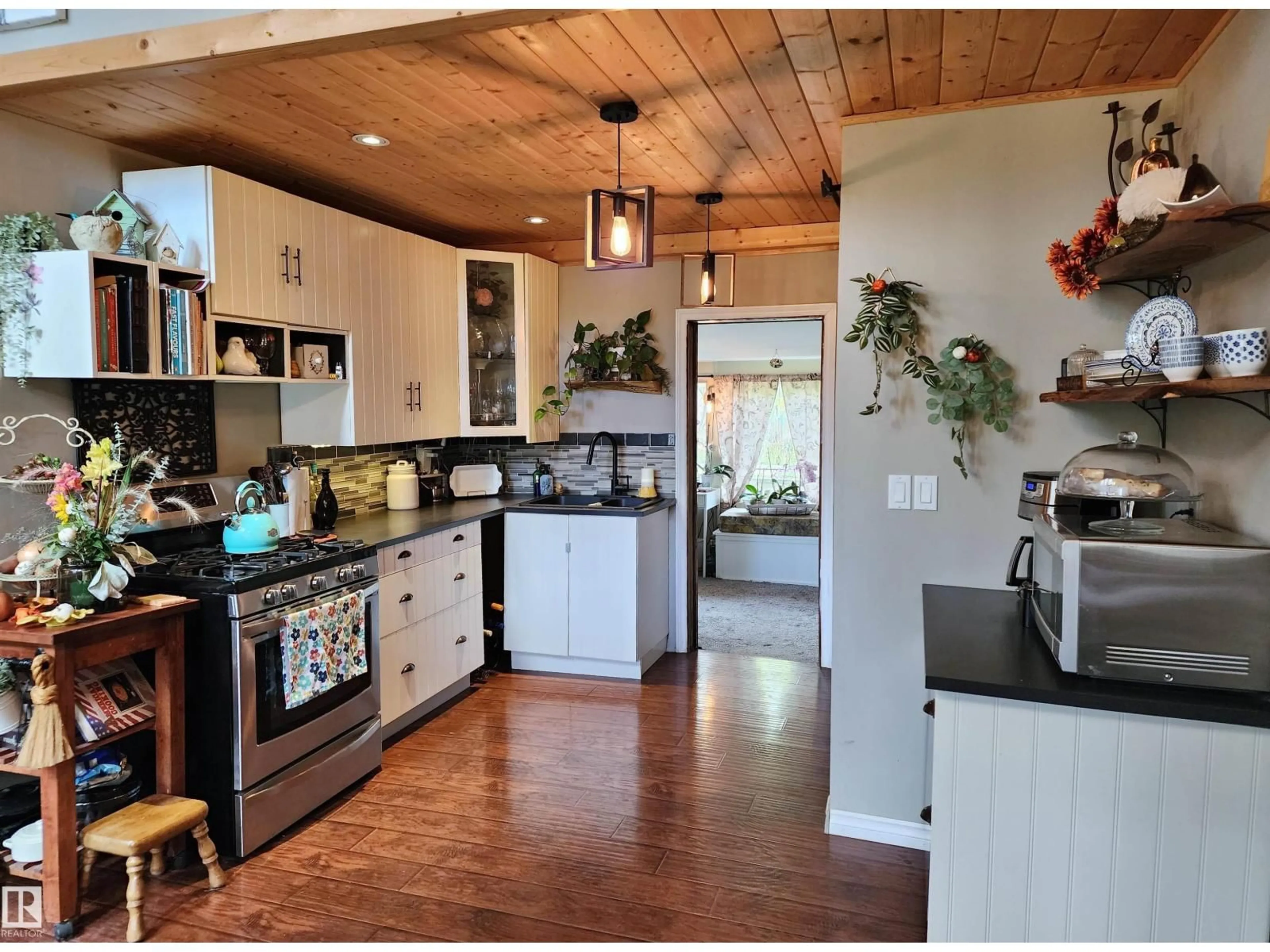 Open concept kitchen, unknown for 310 - 55061 TWP ROAD 462, Rural Wetaskiwin County Alberta T0C0T0