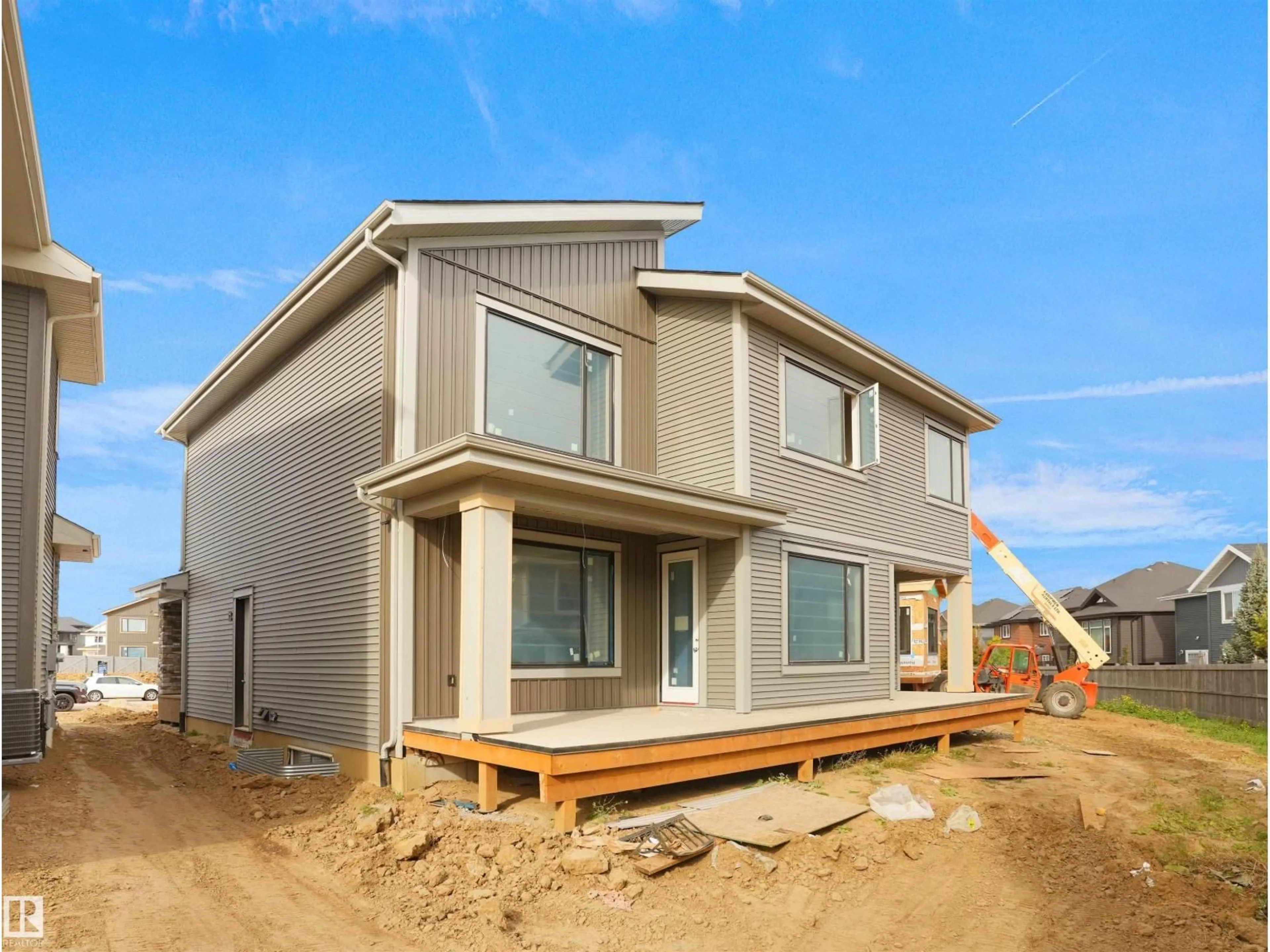 Home with vinyl exterior material, building for 4118 GINSBURG PL, Edmonton Alberta T5T4V1
