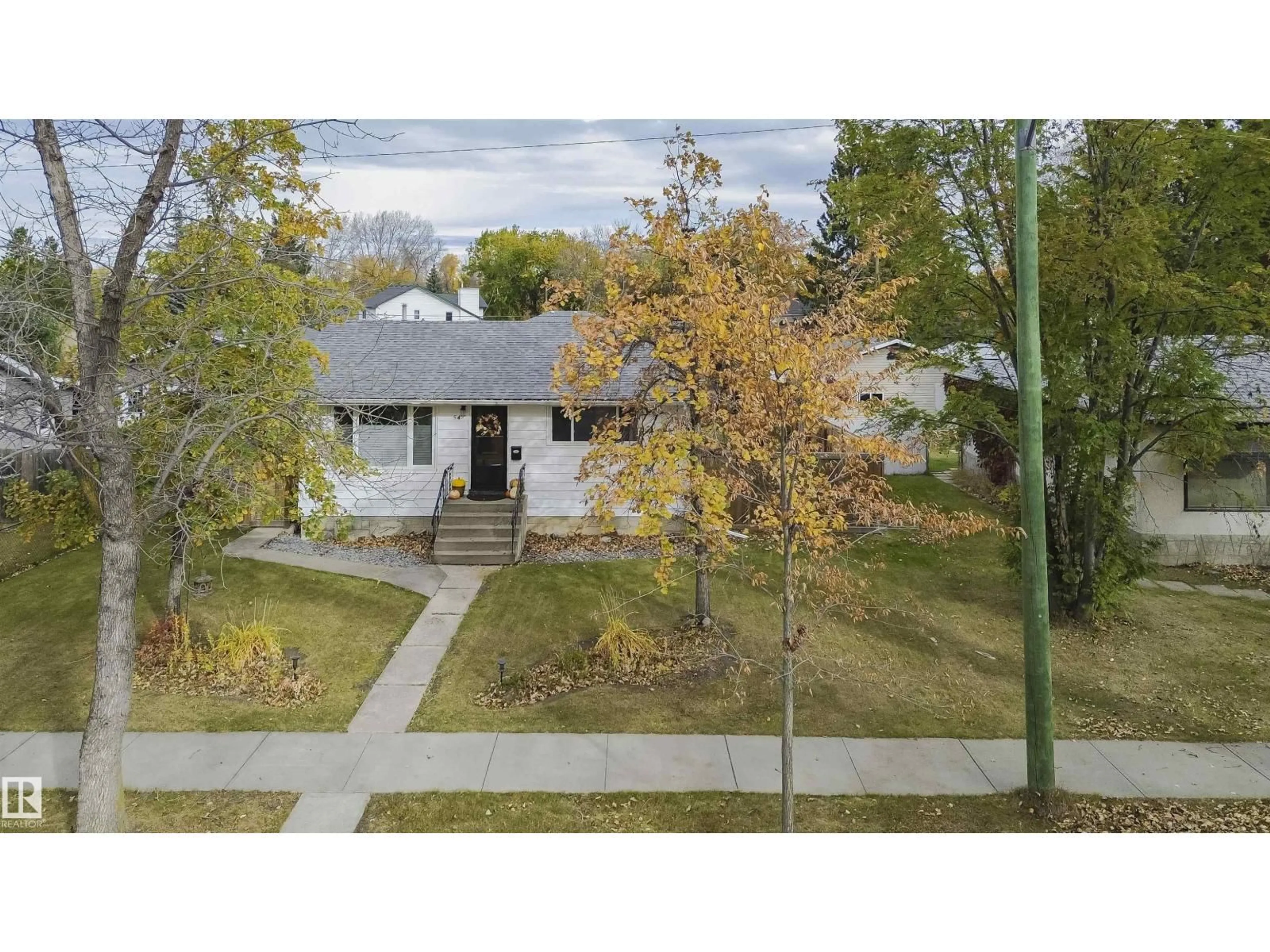 A pic from outside/outdoor area/front of a property/back of a property/a pic from drone, street for 54 SASKATCHEWAN, Devon Alberta T9E1E4