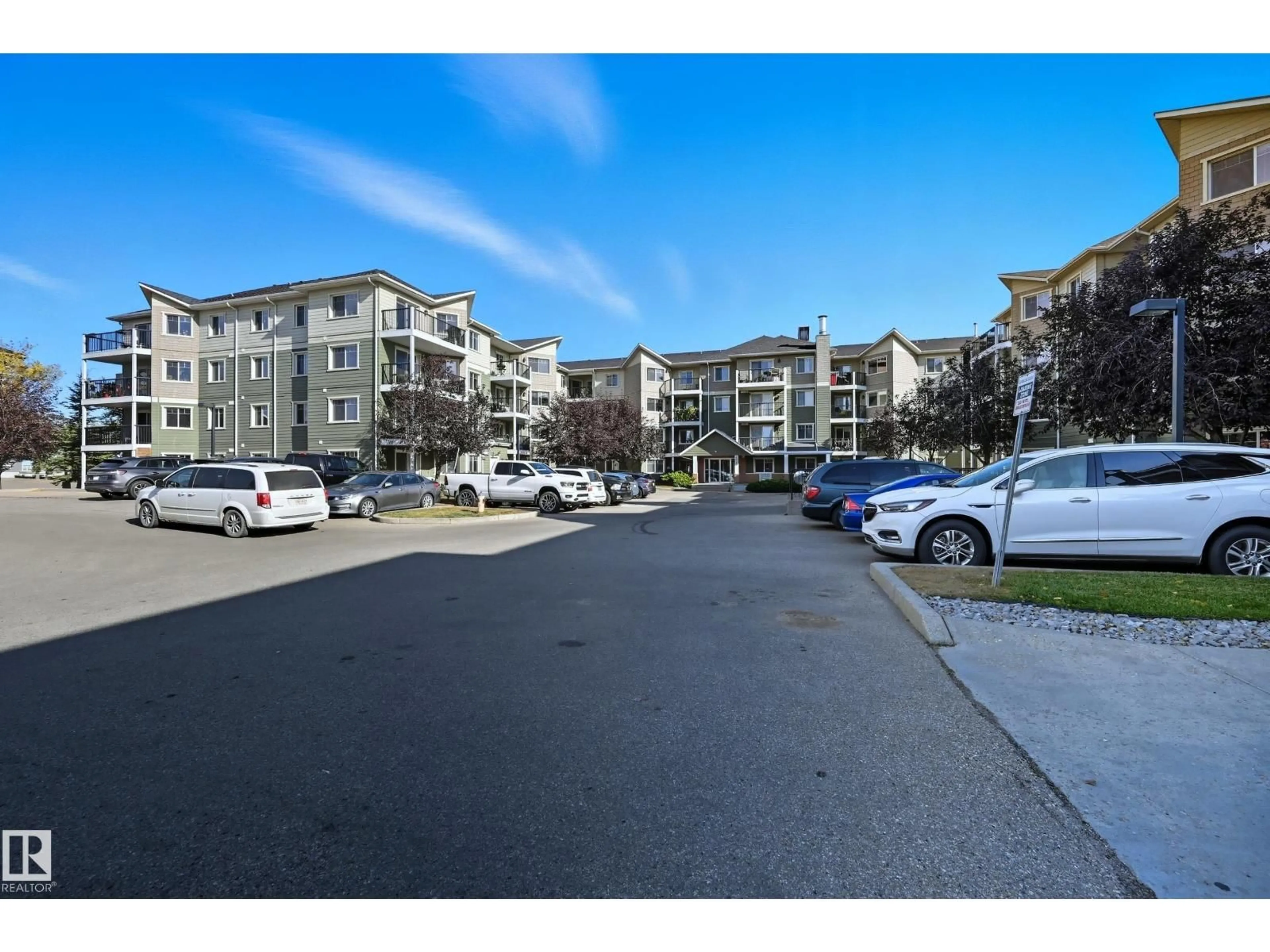 A pic from outside/outdoor area/front of a property/back of a property/a pic from drone, unknown for 6925 - 313 199 ST, Edmonton Alberta T5T3X8