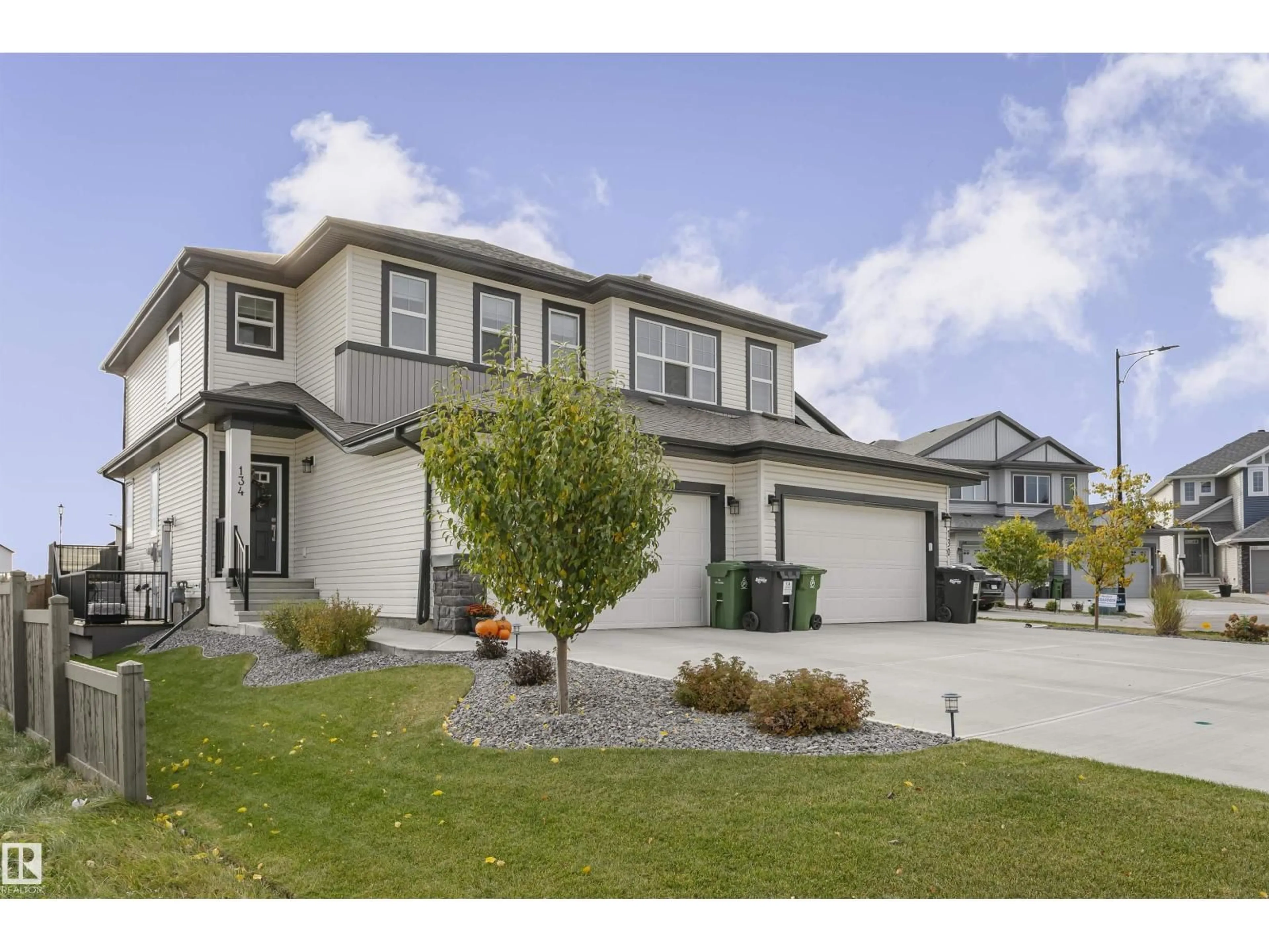 Home with vinyl exterior material, street for 134 ASTORIA, Devon Alberta T9E0M3
