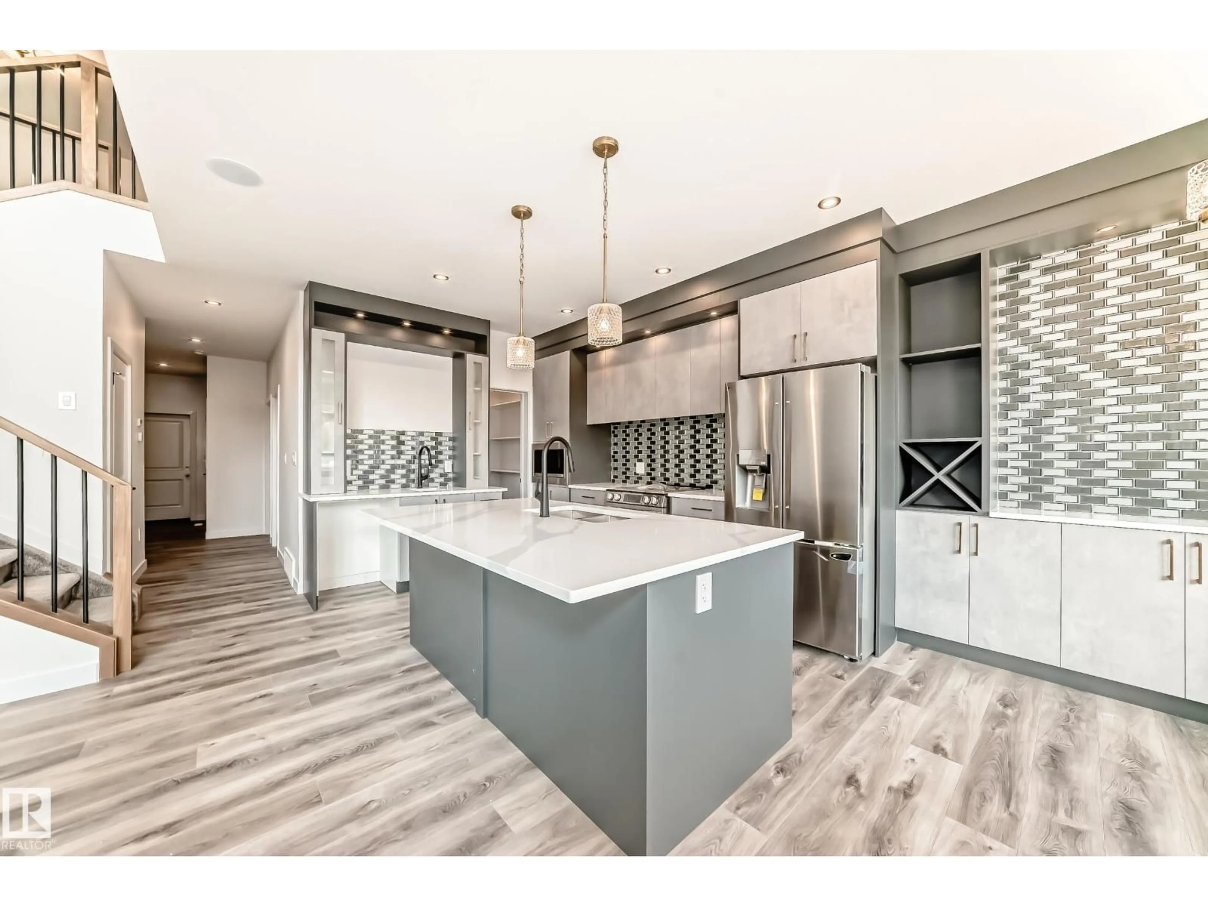 Open concept kitchen, ceramic/tile floor for 39 MEADOWGROVE LN, Spruce Grove Alberta T7X0W2