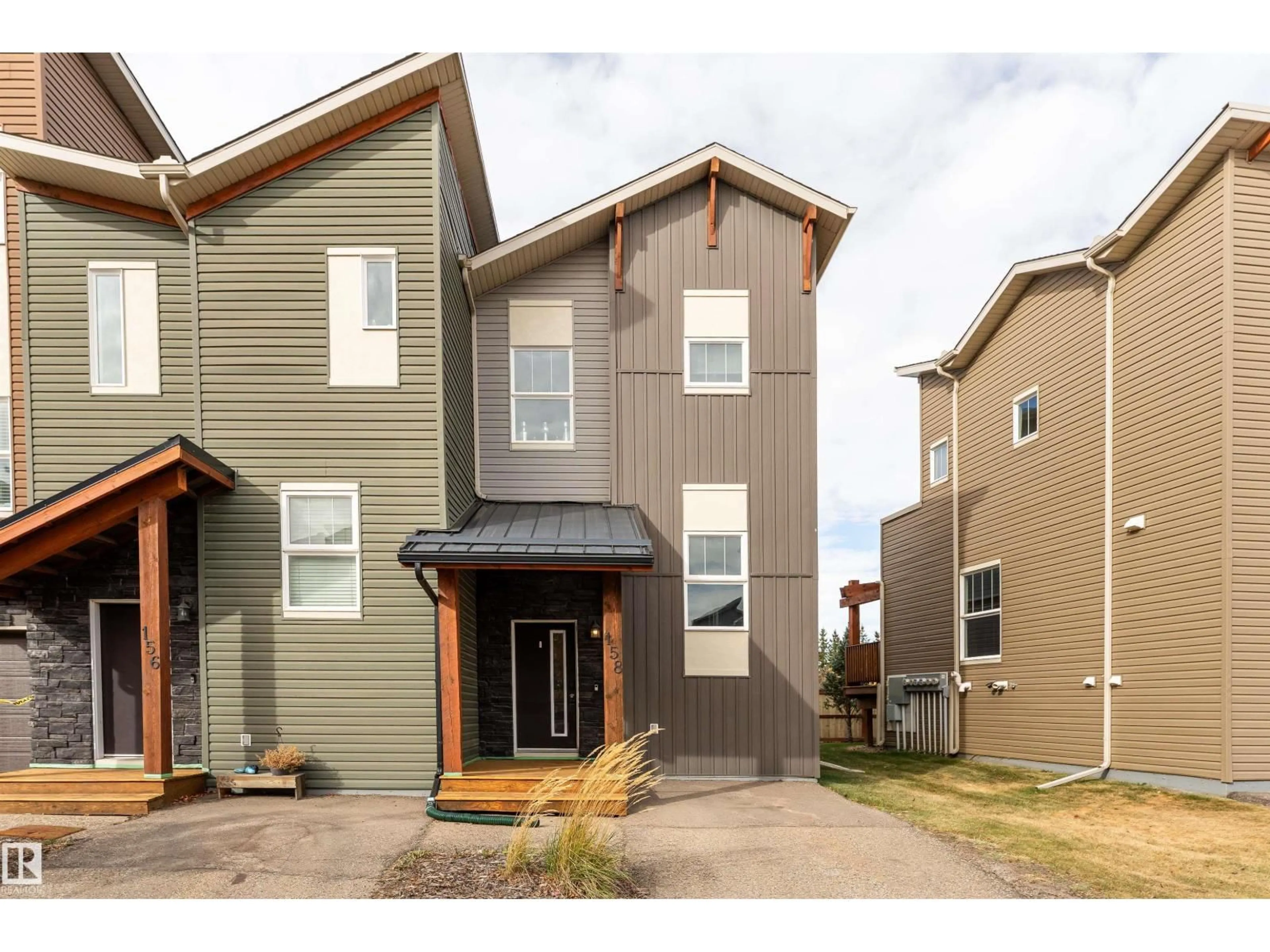 Home with vinyl exterior material, street for #158 - 401 SOUTHFORK DR, Leduc Alberta T9E0X1