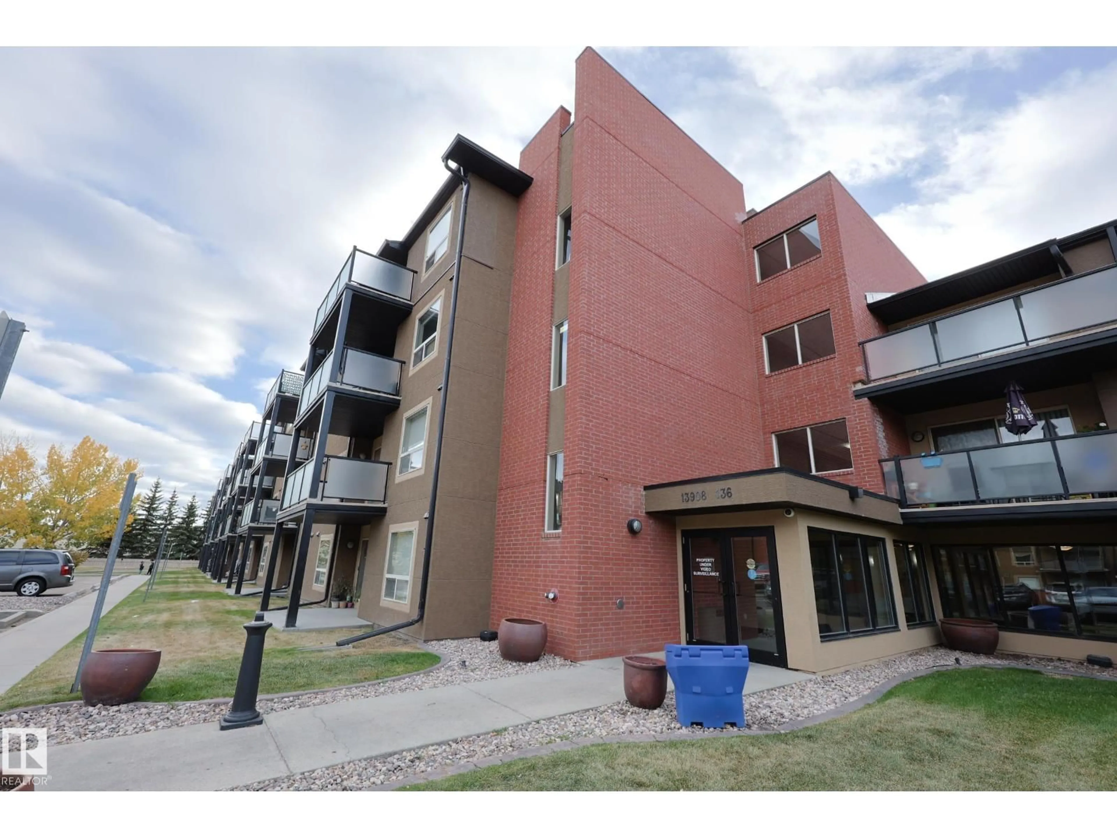 Unknown for #306 - 13908 136 ST, Edmonton Alberta T6V1Y4