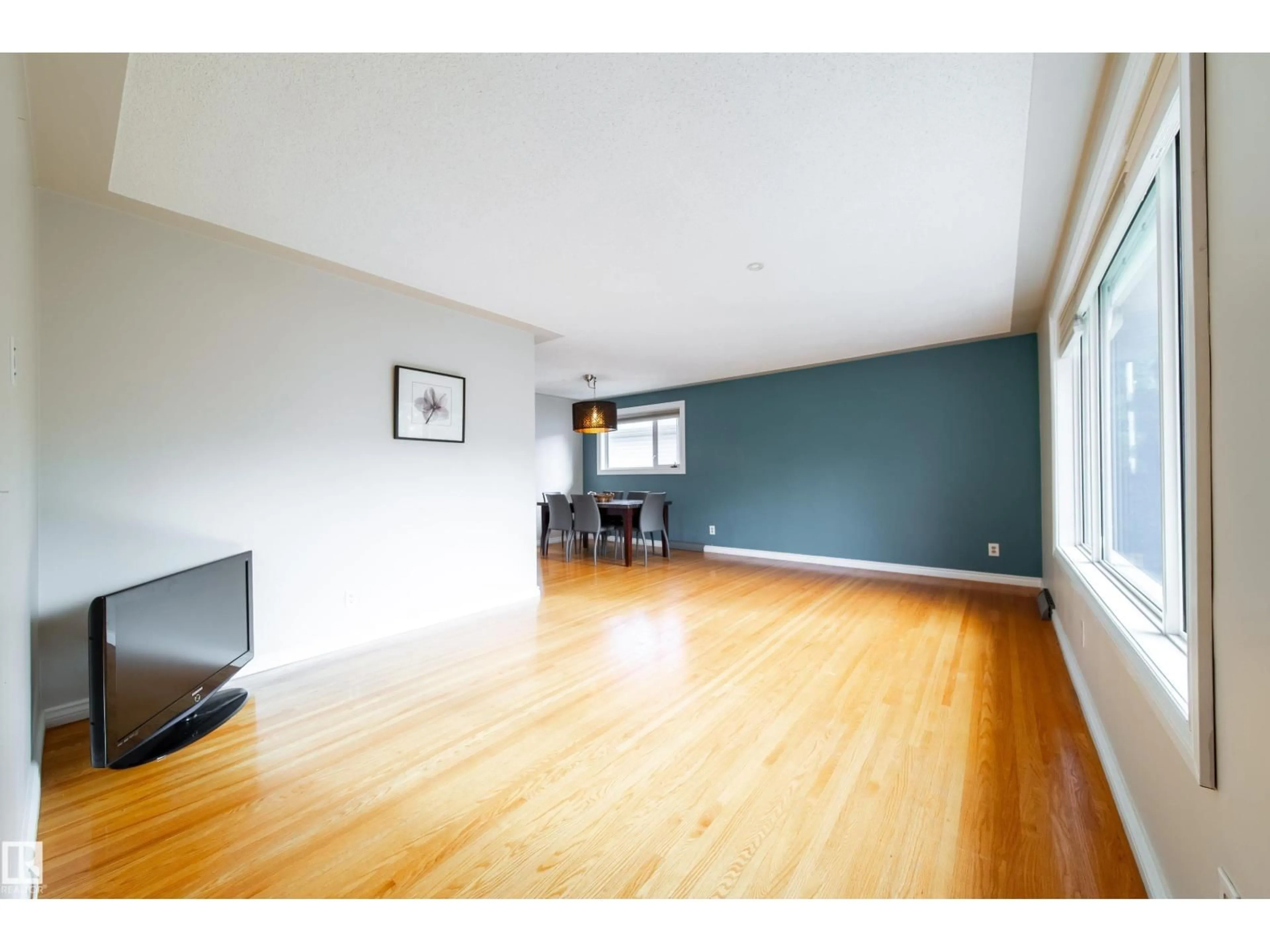 A pic of a room for 7135 87 ST, Edmonton Alberta T6C3G1