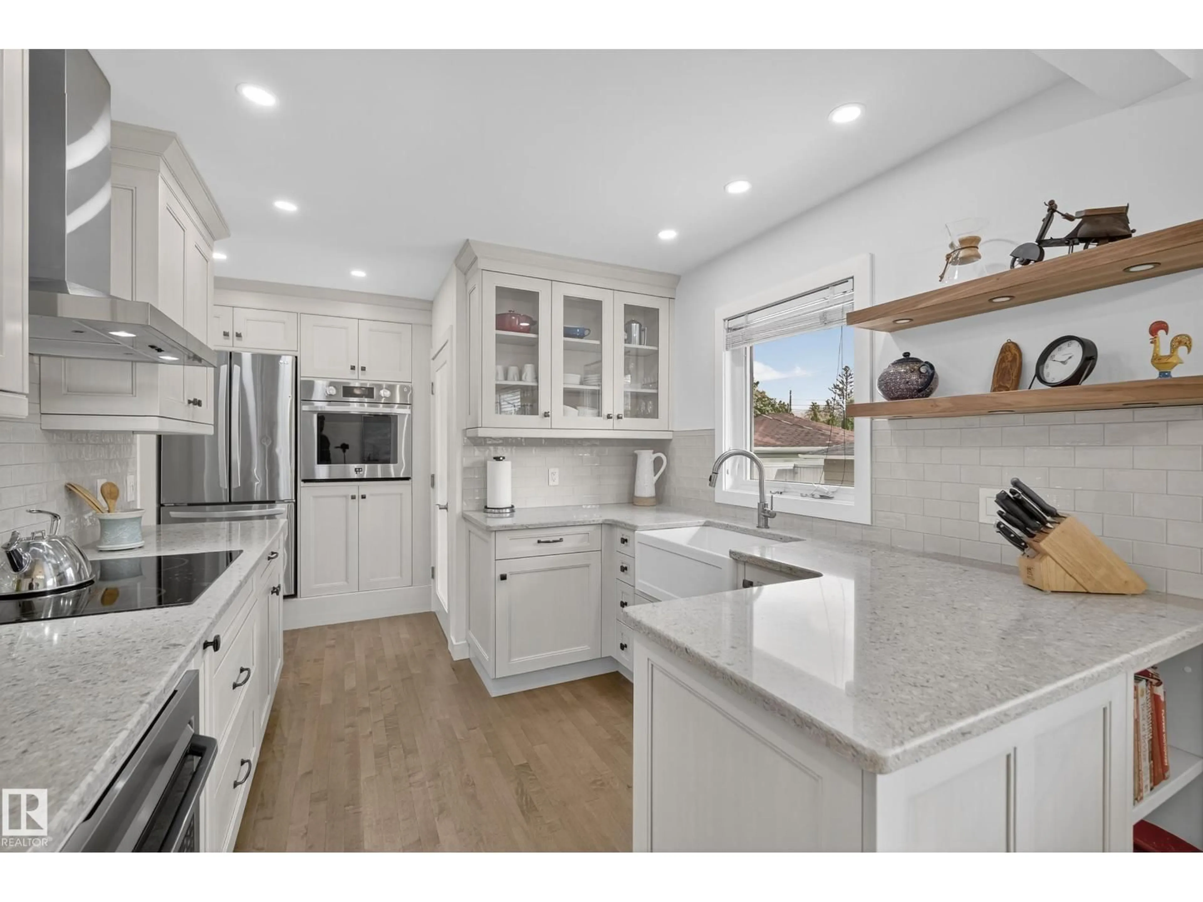 Open concept kitchen, ceramic/tile floor for NW - 9517 146 ST, Edmonton Alberta T5N2Y9