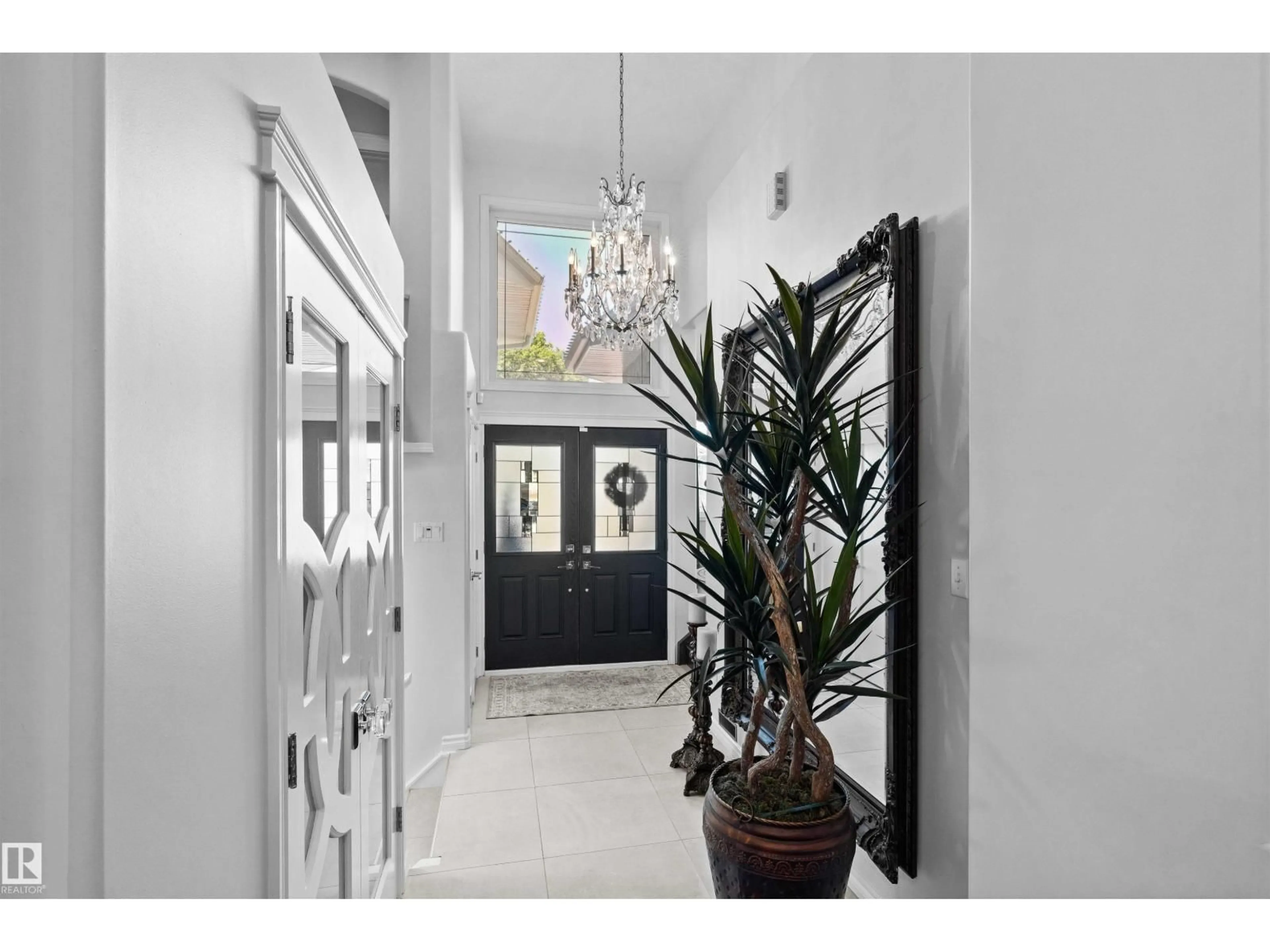 Indoor entryway for 22 PRESTIGE PT, Edmonton Alberta T6M2T3