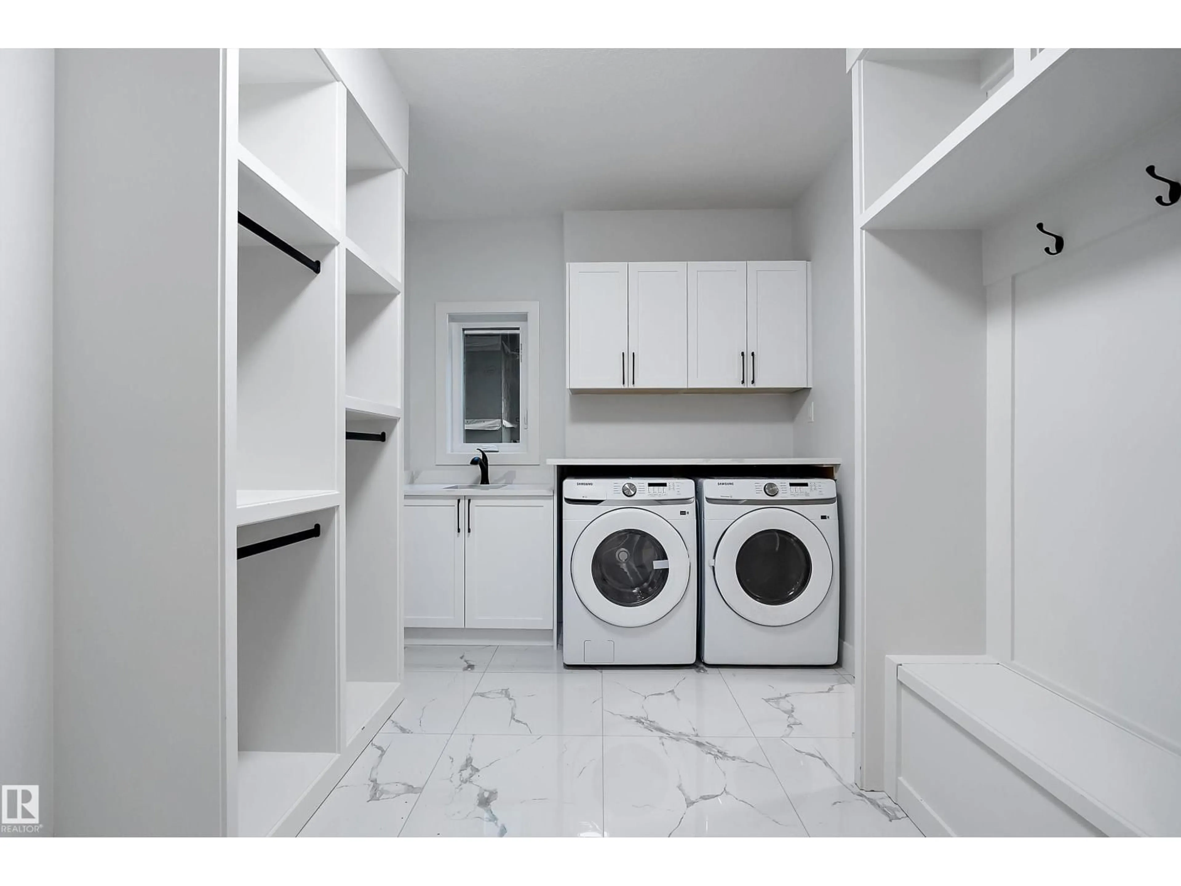 Laundry room for 6890 KNOX LO SW, Edmonton Alberta T6W4R3