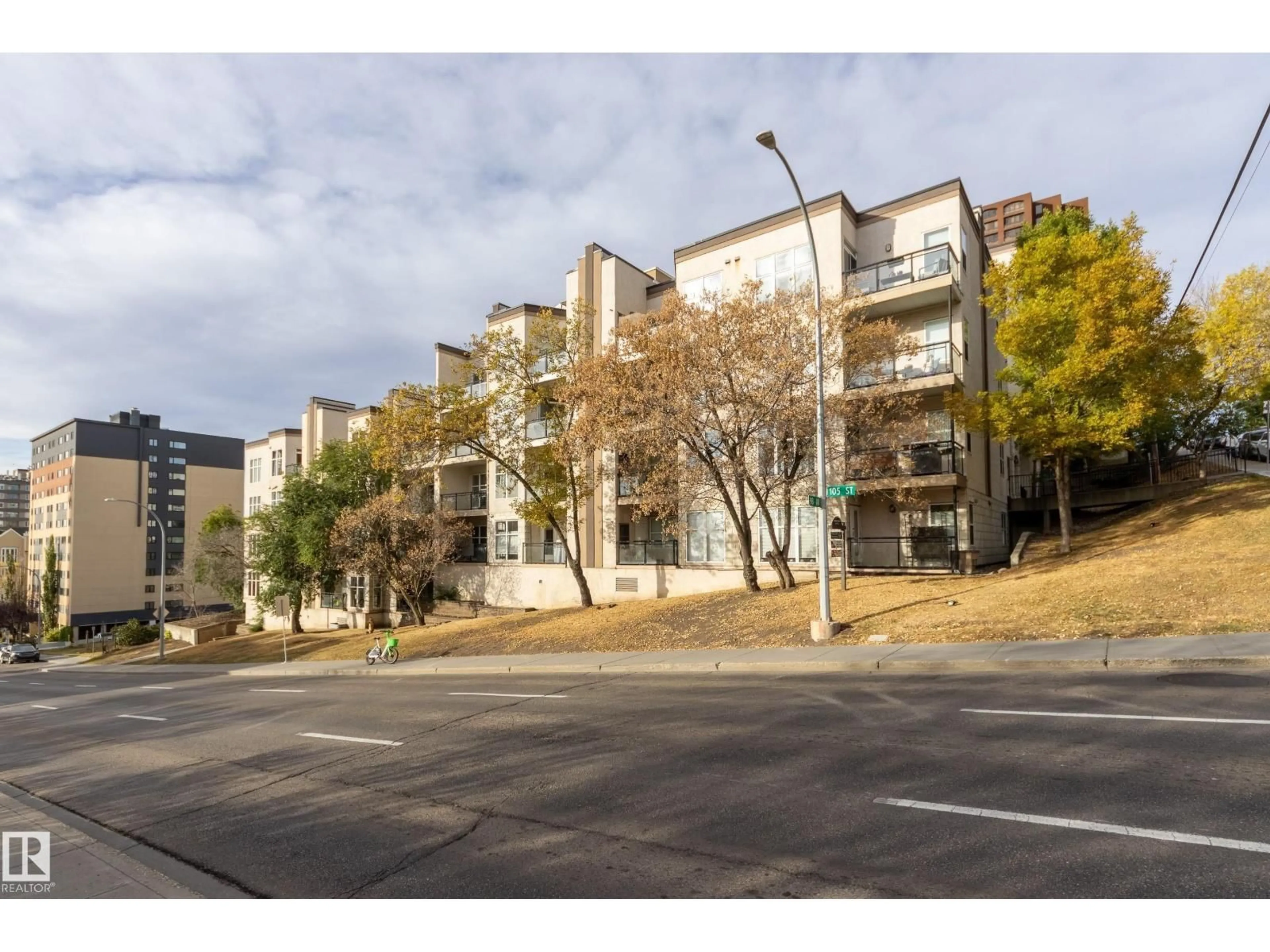 A pic from outside/outdoor area/front of a property/back of a property/a pic from drone, street for 202 - 10503 98 AV, Edmonton Alberta T5K0B2