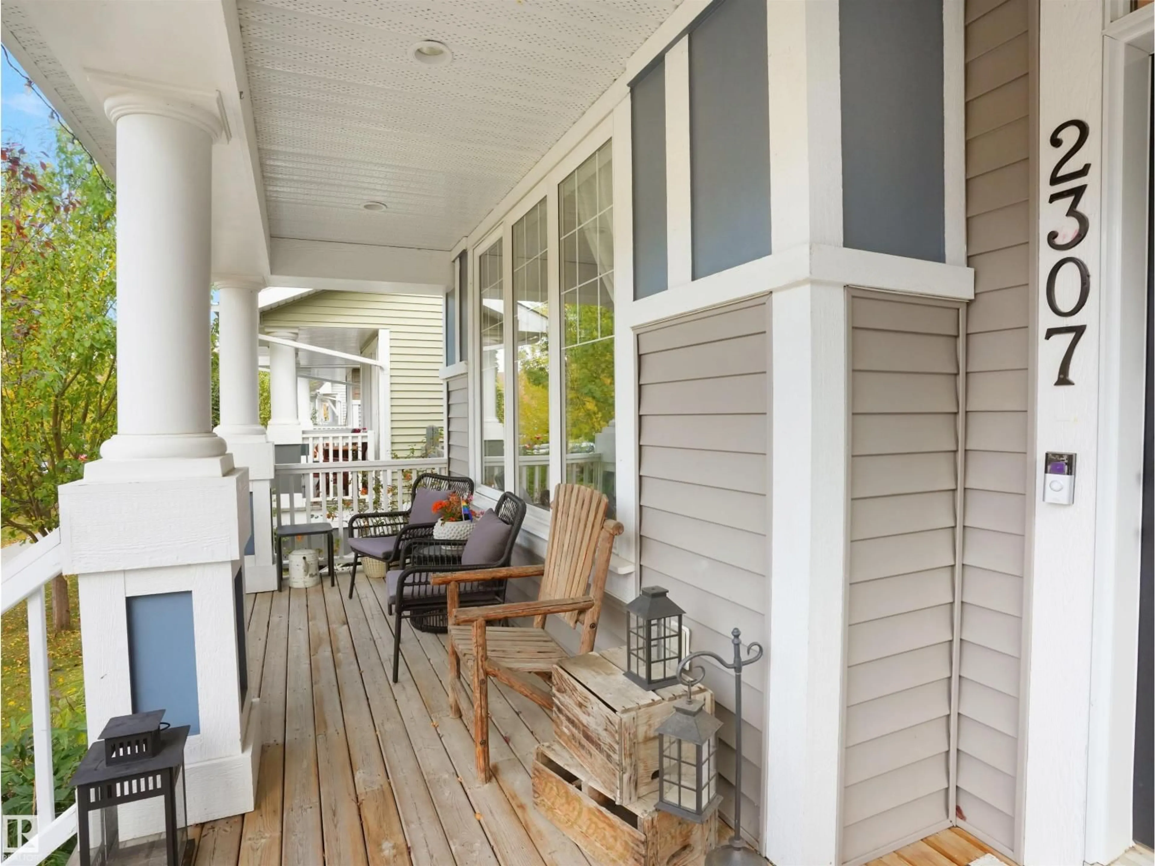 Patio, street for 2307 74 ST, Edmonton Alberta T6X0V5
