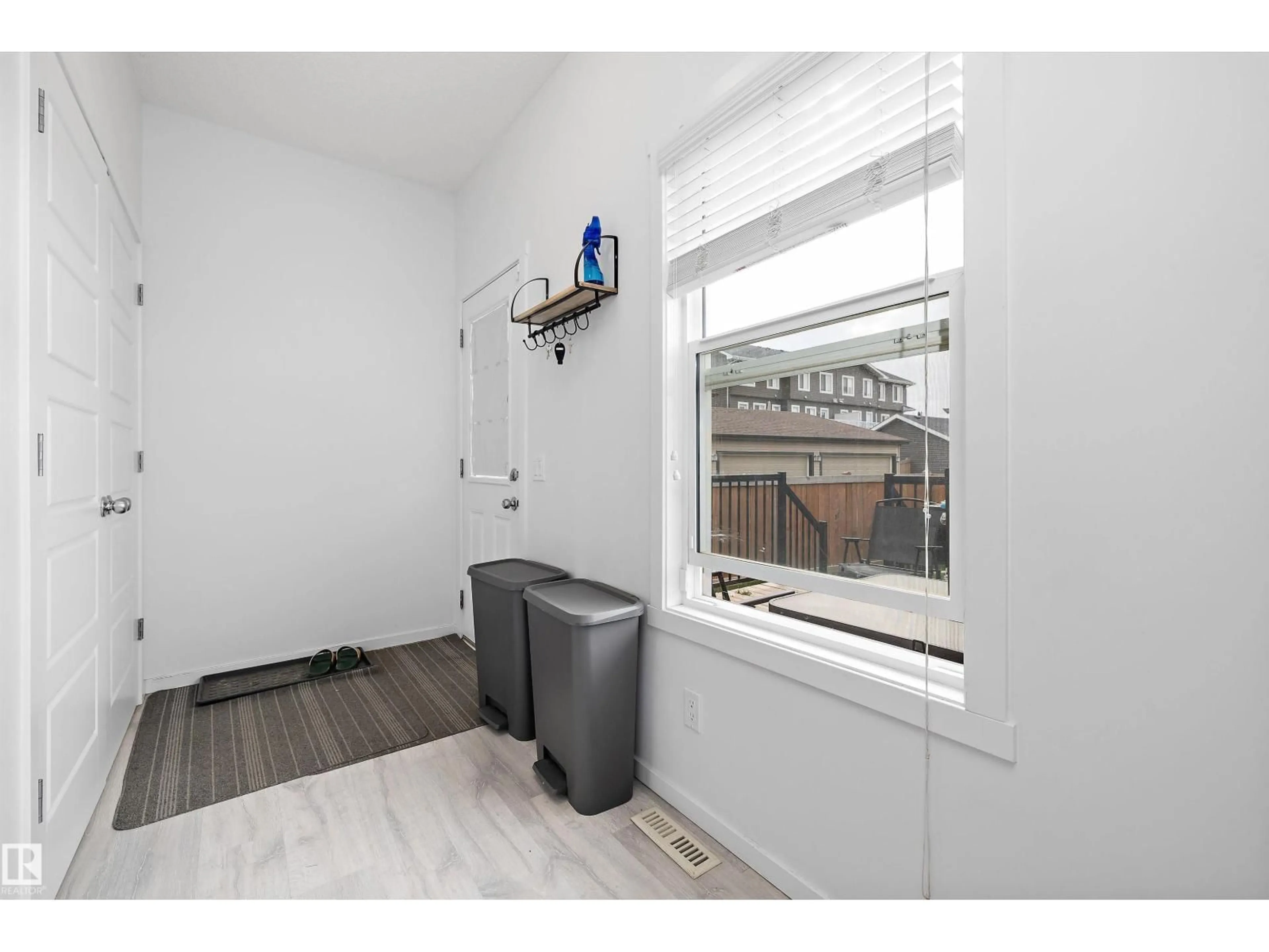 Unknown for 4317 COOKE LN, Edmonton Alberta T6W4M7