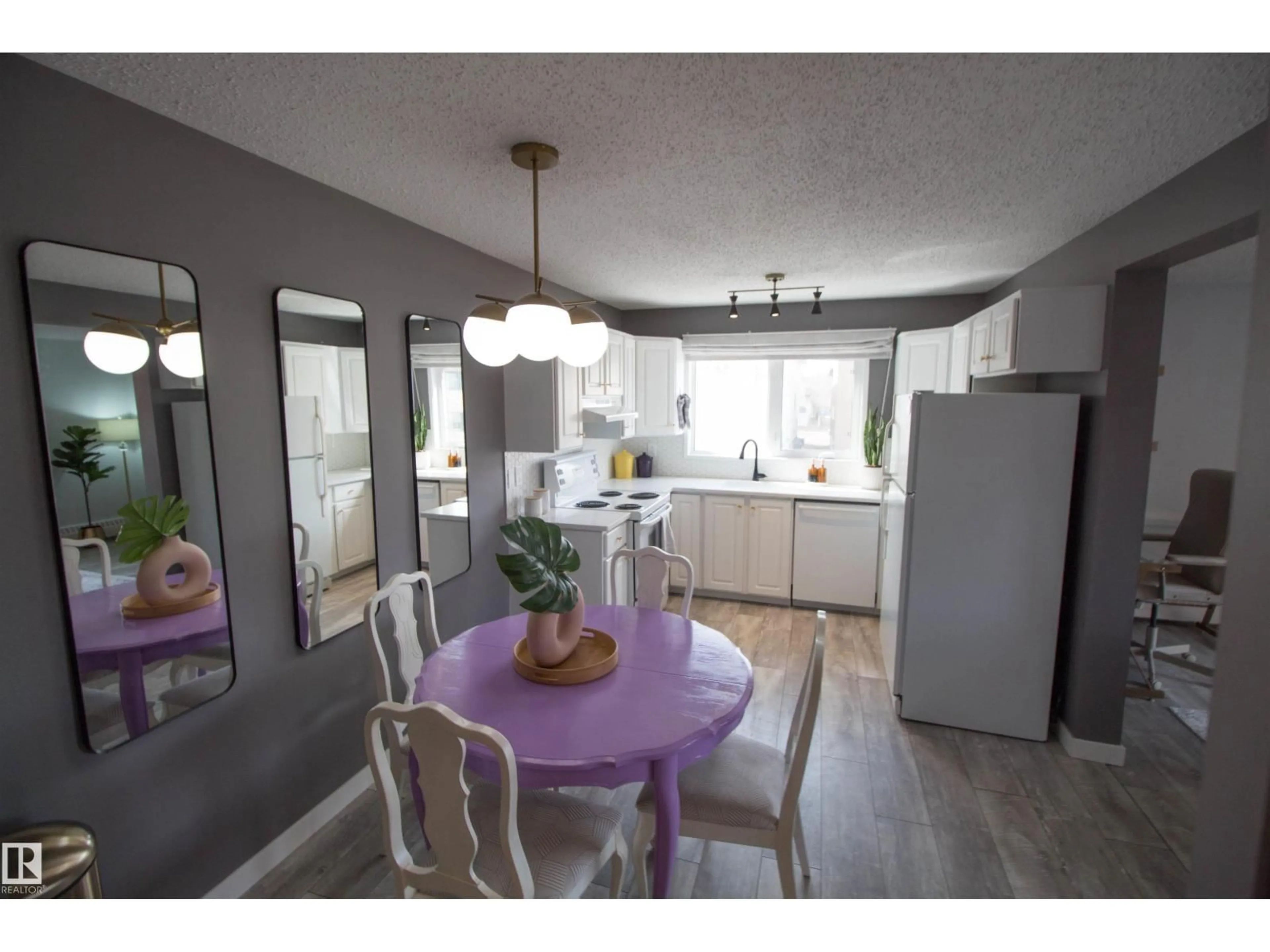 Unknown for #38 - 10208 113 ST, Edmonton Alberta T5K1P4