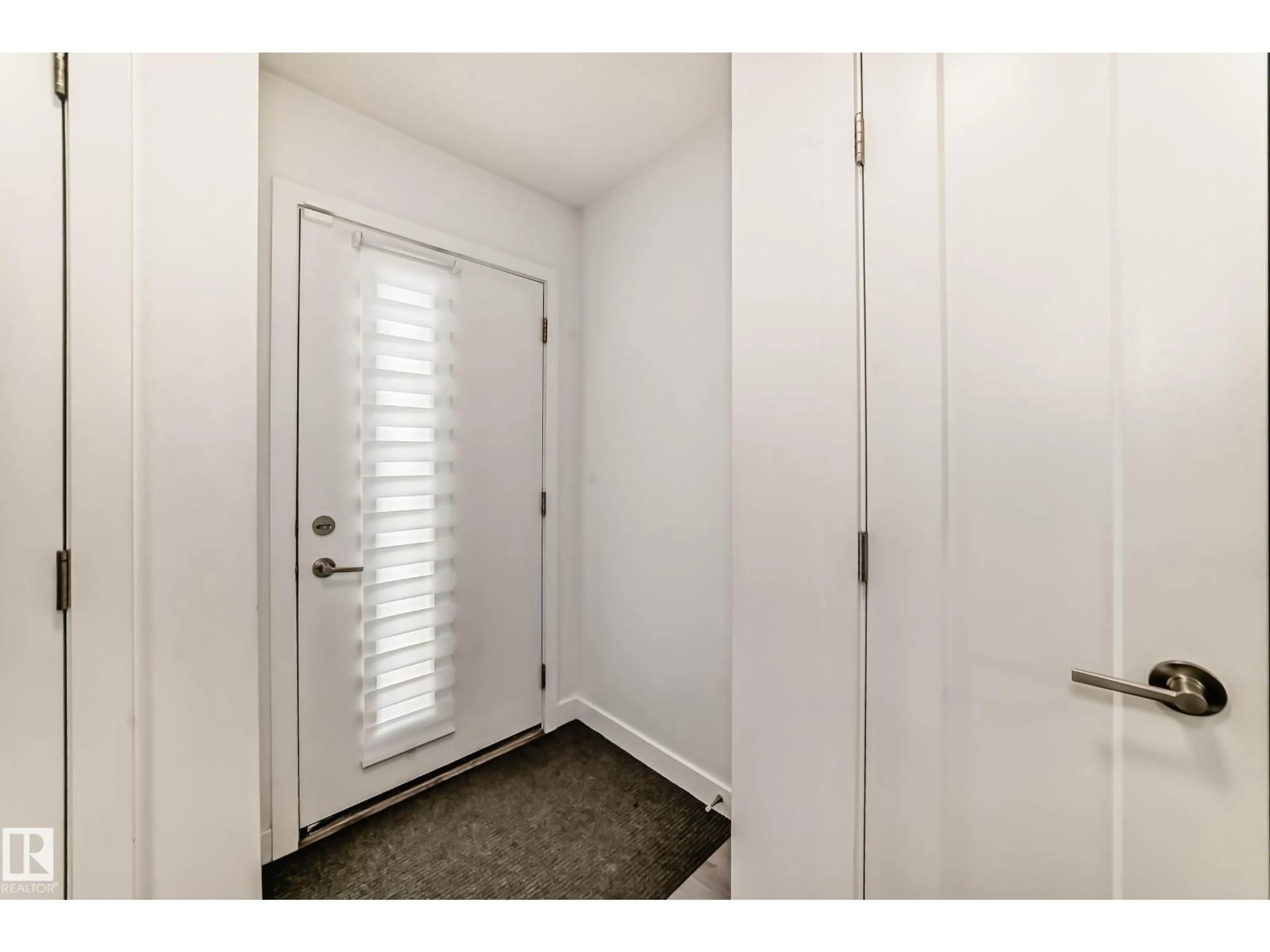 Unknown for 11326 95A ST ST, Edmonton Alberta T5G1P1