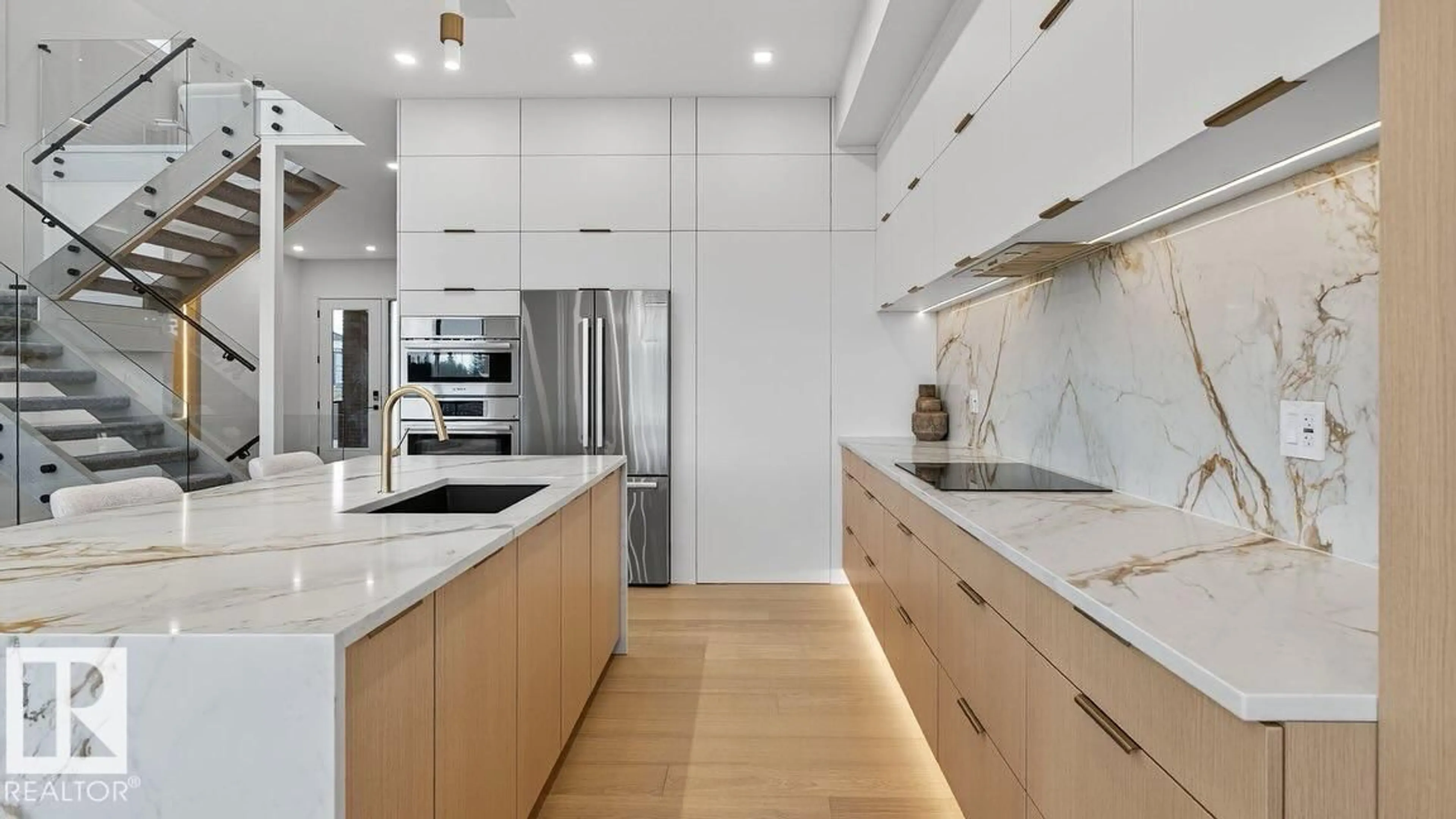 Contemporary kitchen, unknown for 8765 MAYDAY LANE, Edmonton Alberta T6X1X1