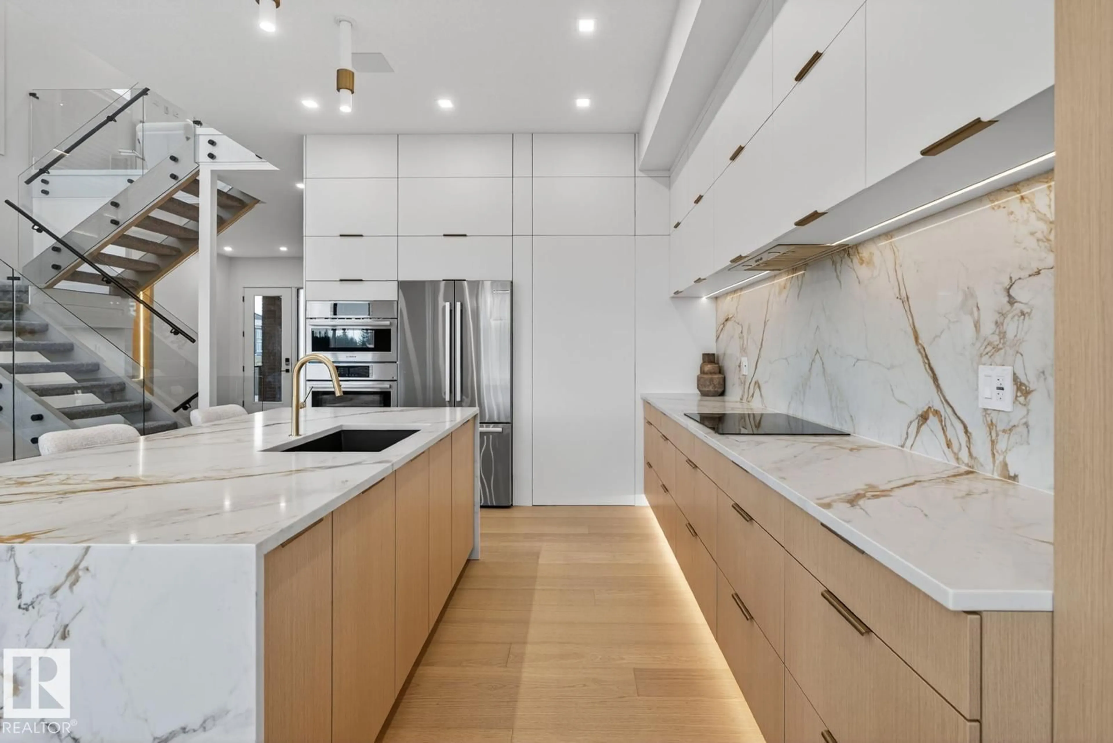 Contemporary kitchen, unknown for 8765 MAYDAY LANE, Edmonton Alberta T6X1X1