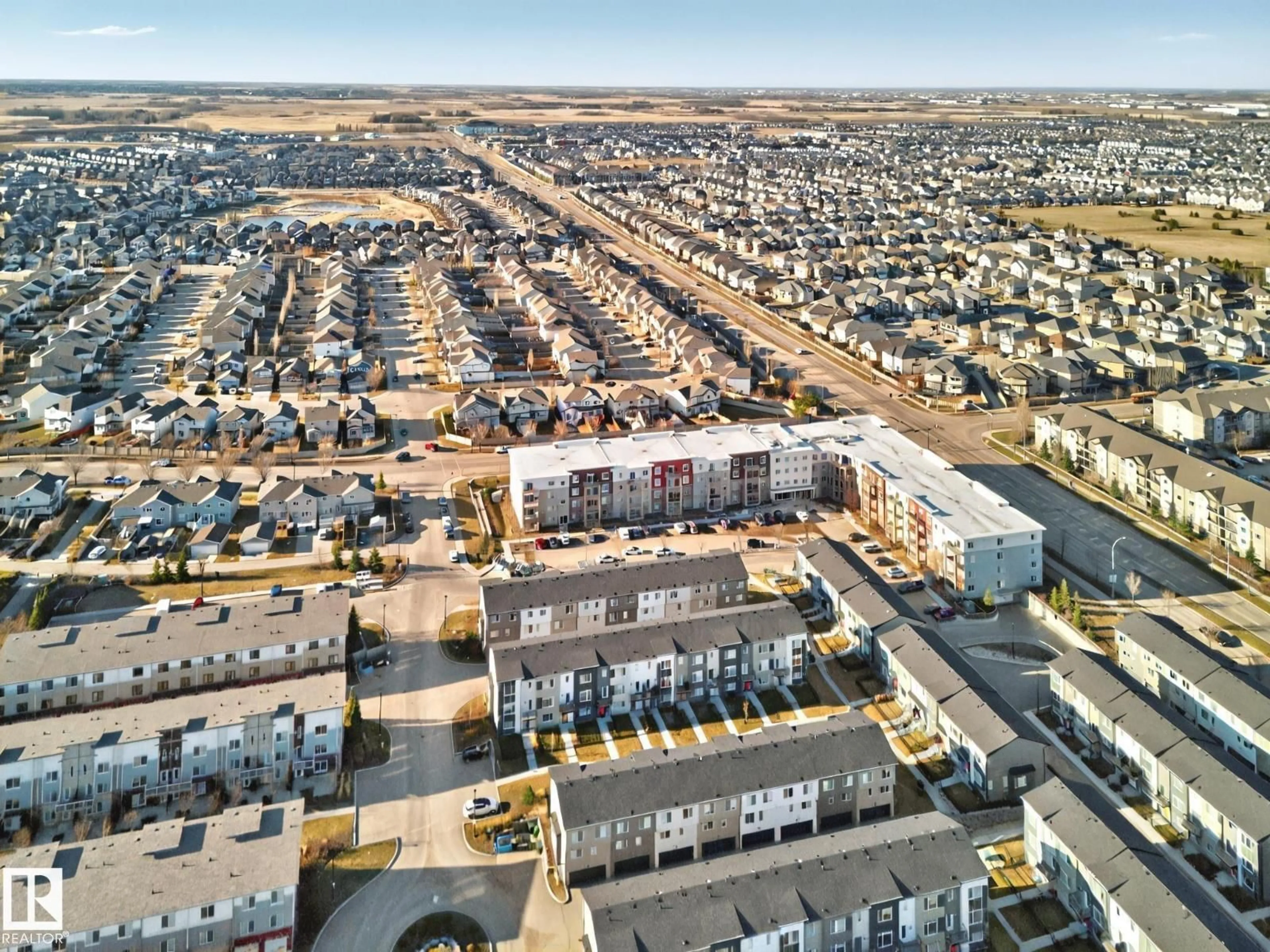 A pic from outside/outdoor area/front of a property/back of a property/a pic from drone, street for 404 WELSH DR, Edmonton Alberta T6X1Y7