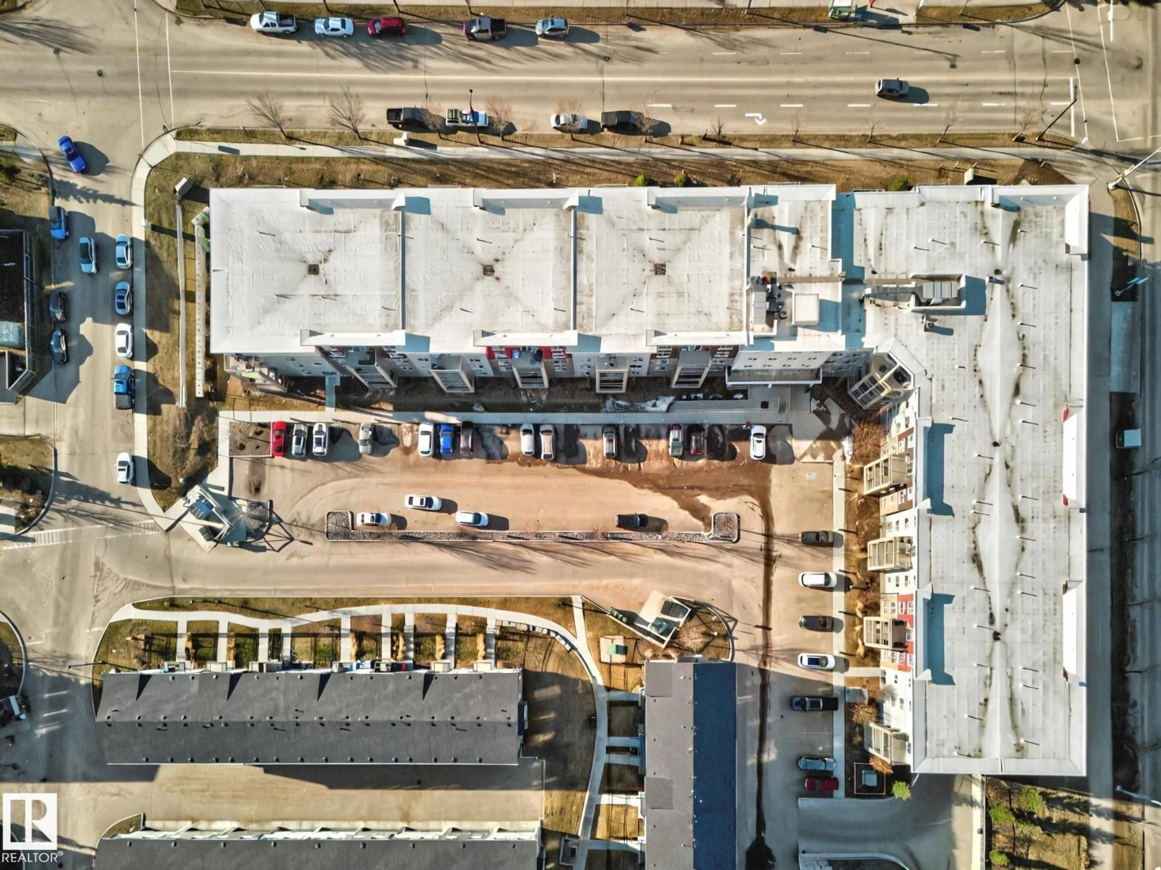 A pic from outside/outdoor area/front of a property/back of a property/a pic from drone, street for 404 WELSH DR, Edmonton Alberta T6X1Y7