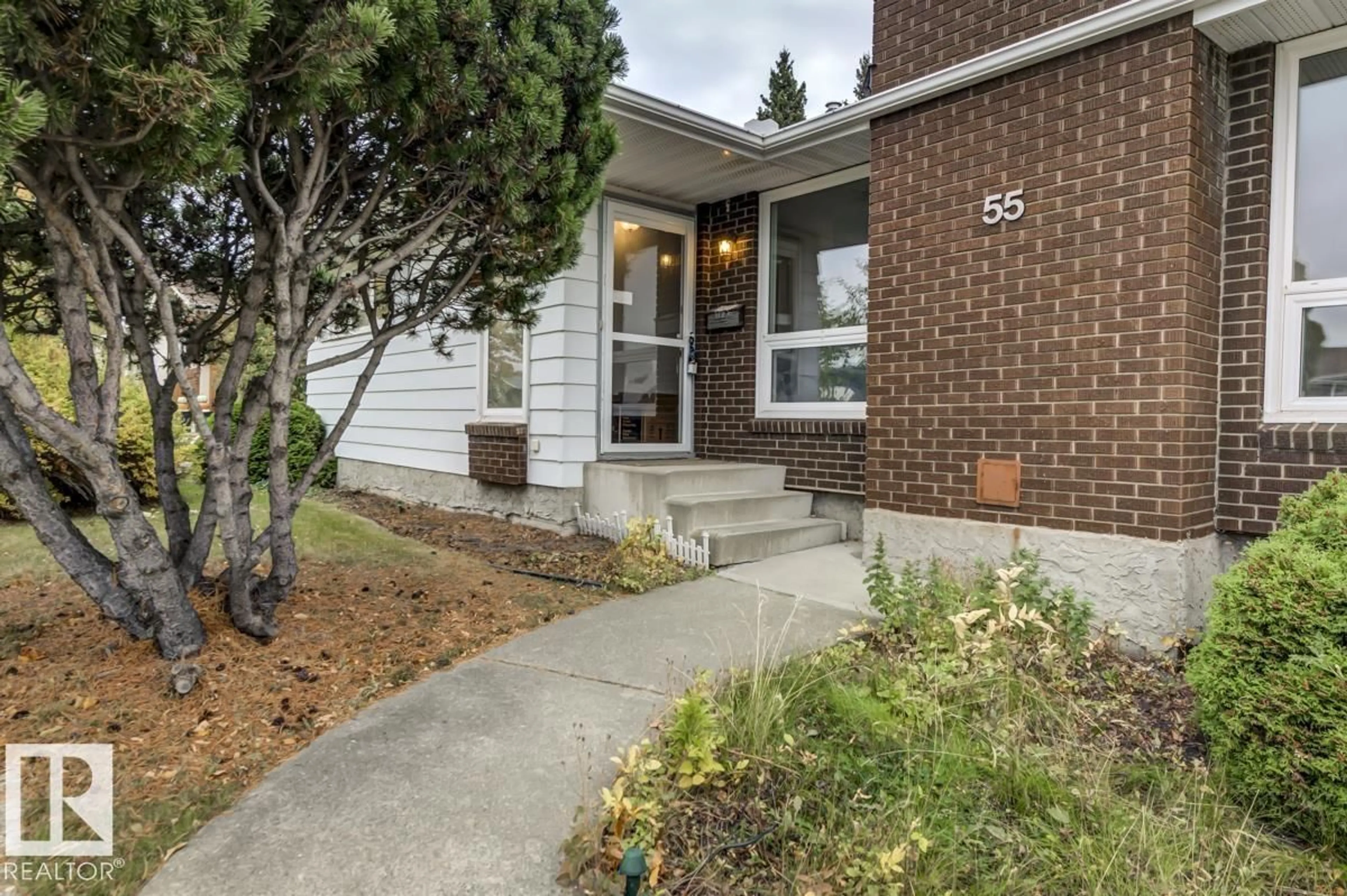 Home with brick exterior material, street for 55 GLAMORGAN DR, Sherwood Park Alberta T8A2Y5