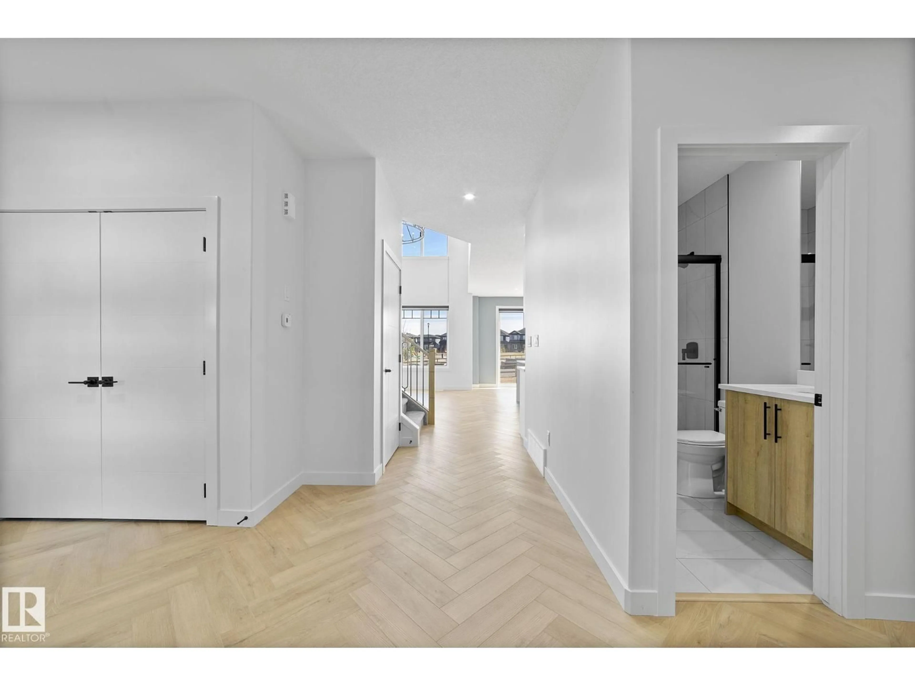 Indoor entryway for LI NW - 1558 SISKIN LINK, Edmonton Alberta T5S0V1