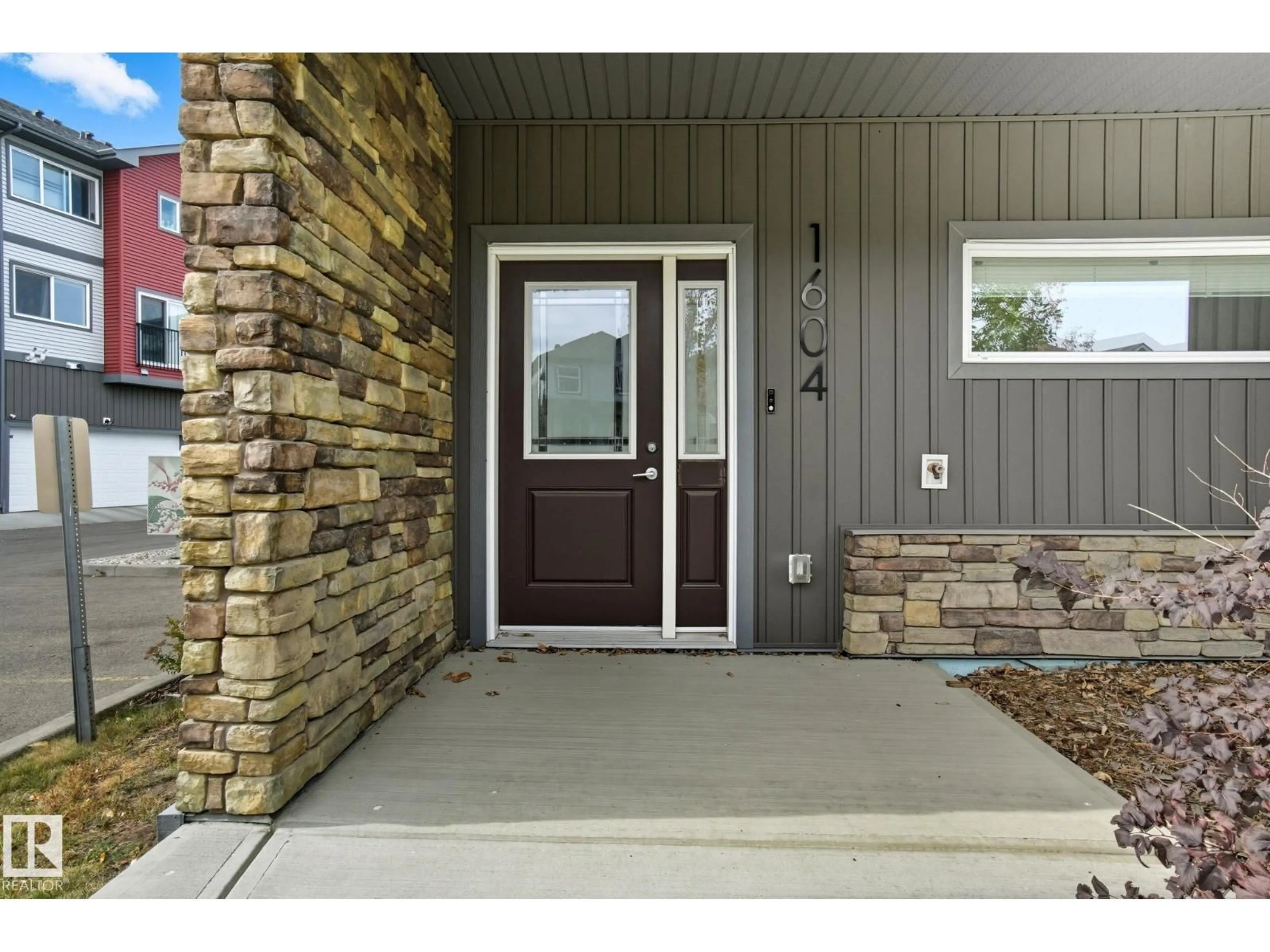 Unknown for NW - 1604 33A ST, Edmonton Alberta T6T0Y1
