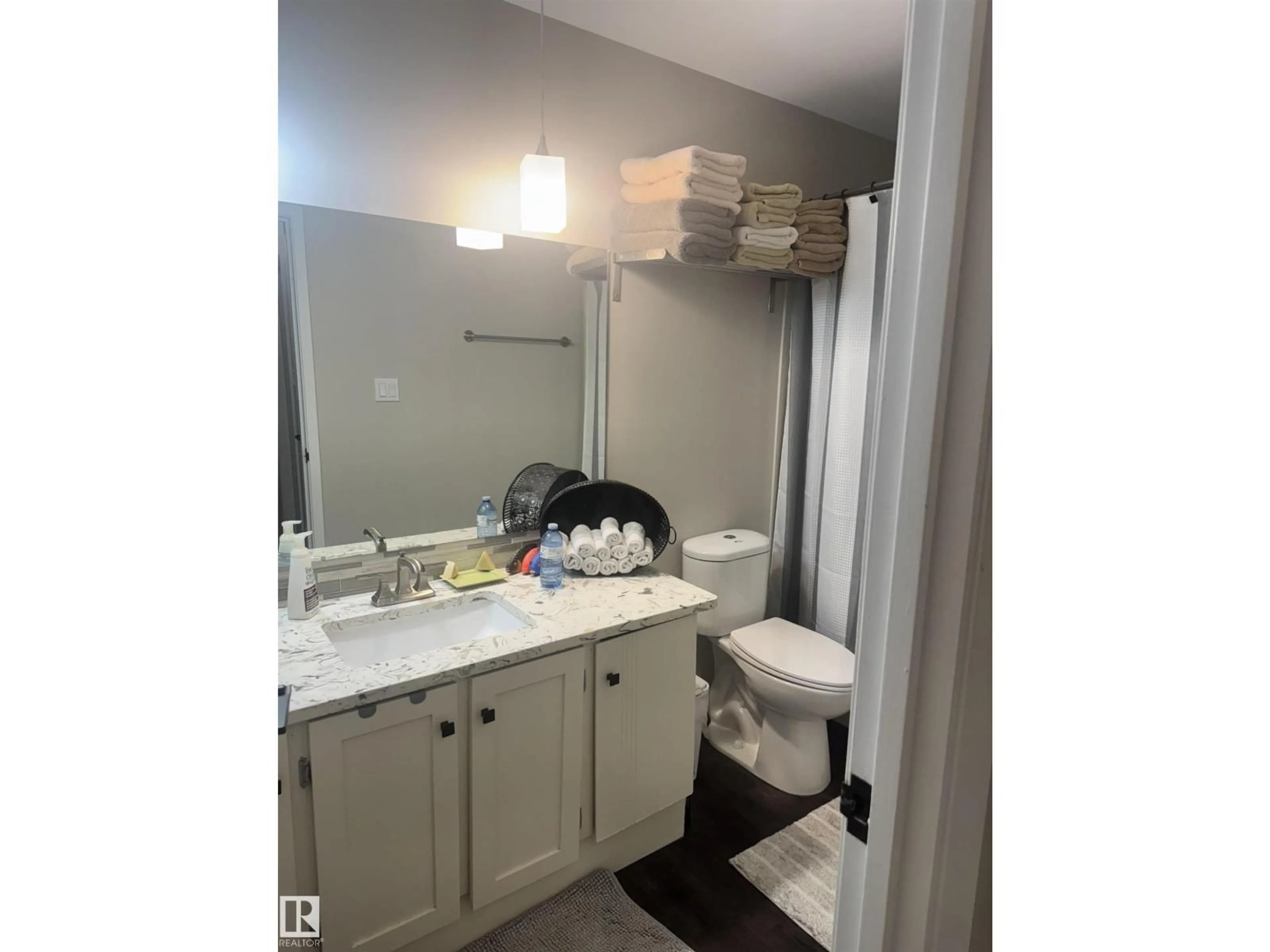 Standard bathroom, unknown for 56 GRANDVIEW RIDGE, St. Albert Alberta T8N1J3
