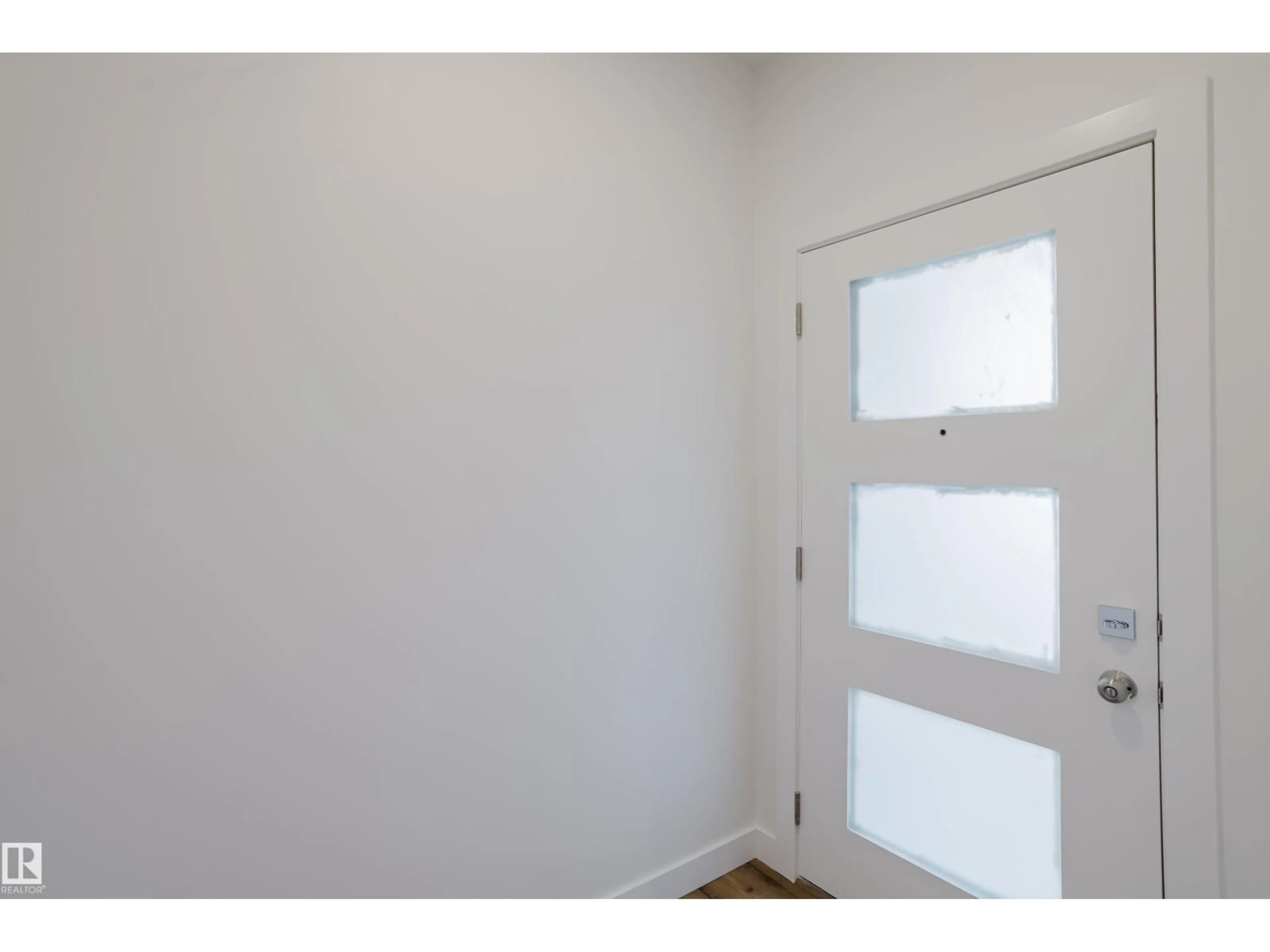 Indoor entryway for 130 MITCHELL BN, Leduc Alberta T9E1T5