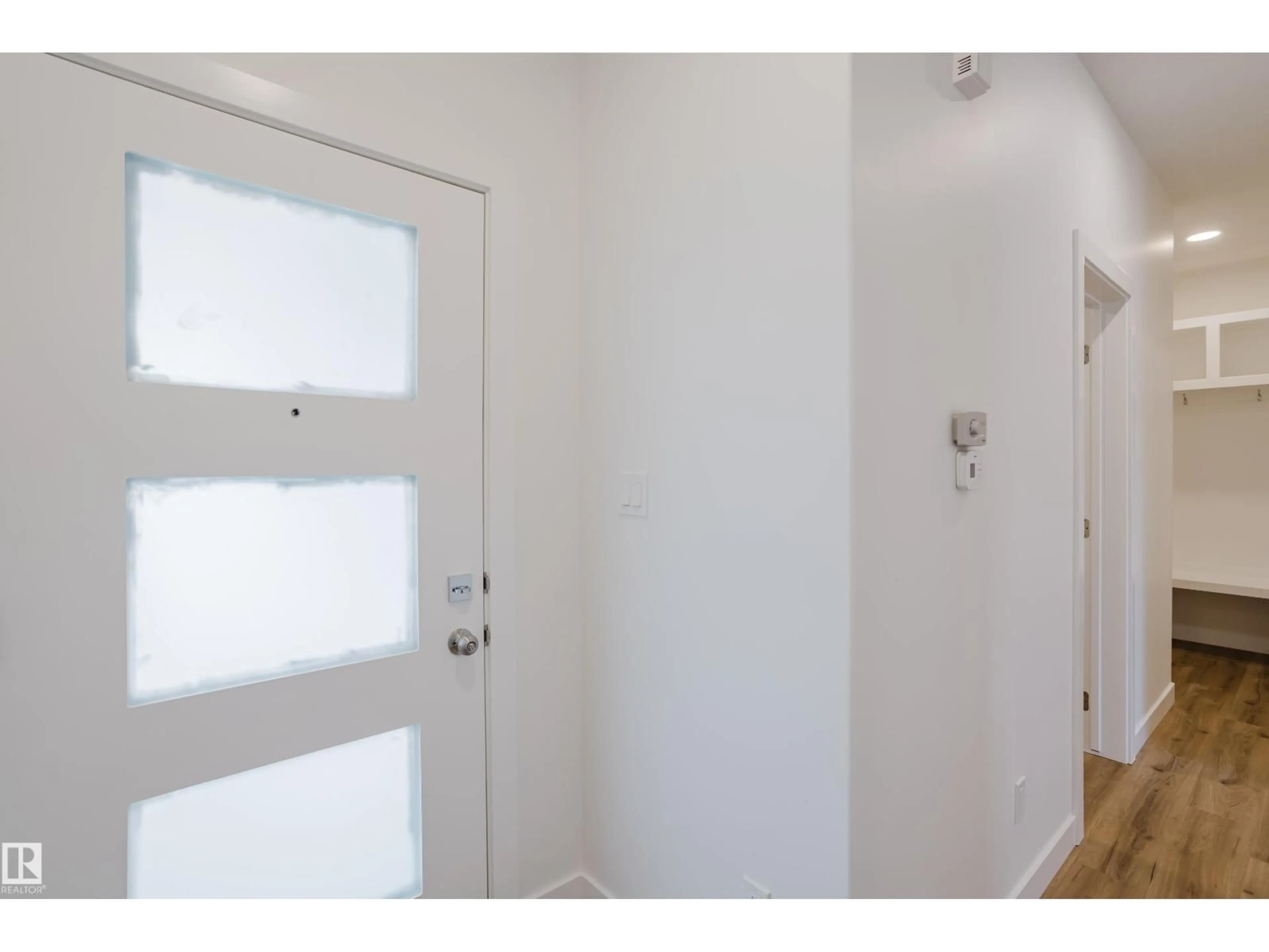 Indoor entryway for 130 MITCHELL BN, Leduc Alberta T9E1T5