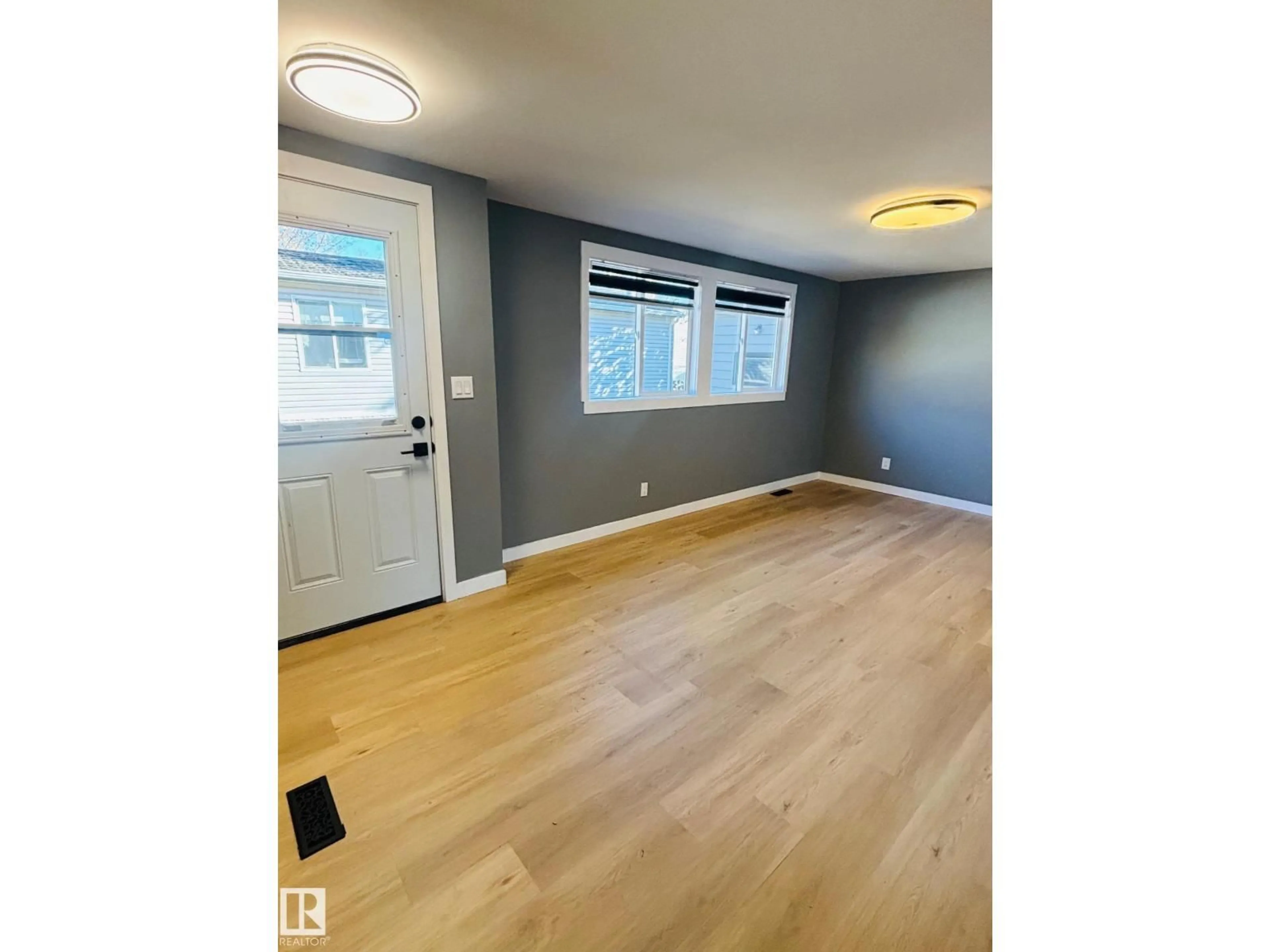 A pic of a room for 13 MAPLE TERRACE, Edmonton Alberta T6P1H8