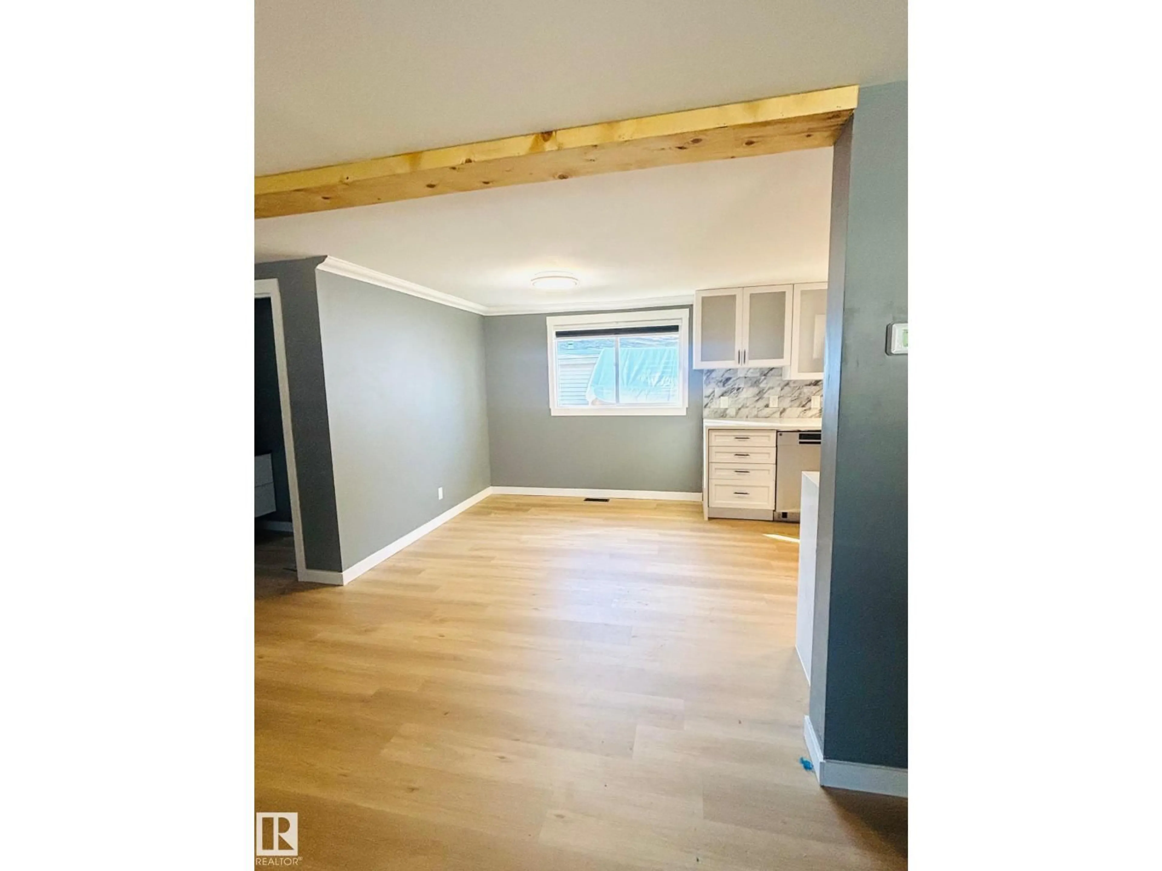 A pic of a room for 13 MAPLE TERRACE, Edmonton Alberta T6P1H8