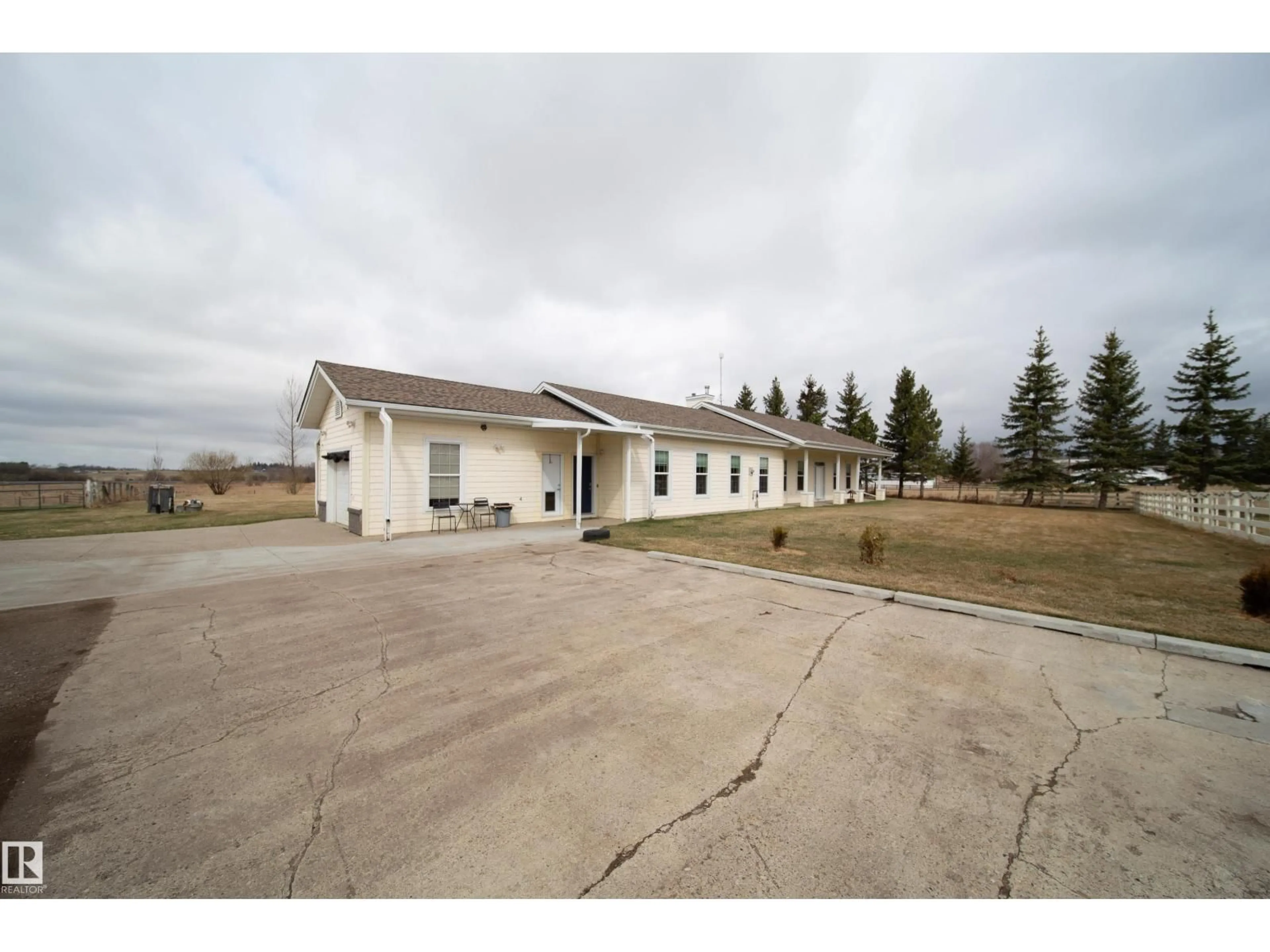 Unknown for 51214 RGE RD 232, Rural Strathcona County Alberta T8B1K8