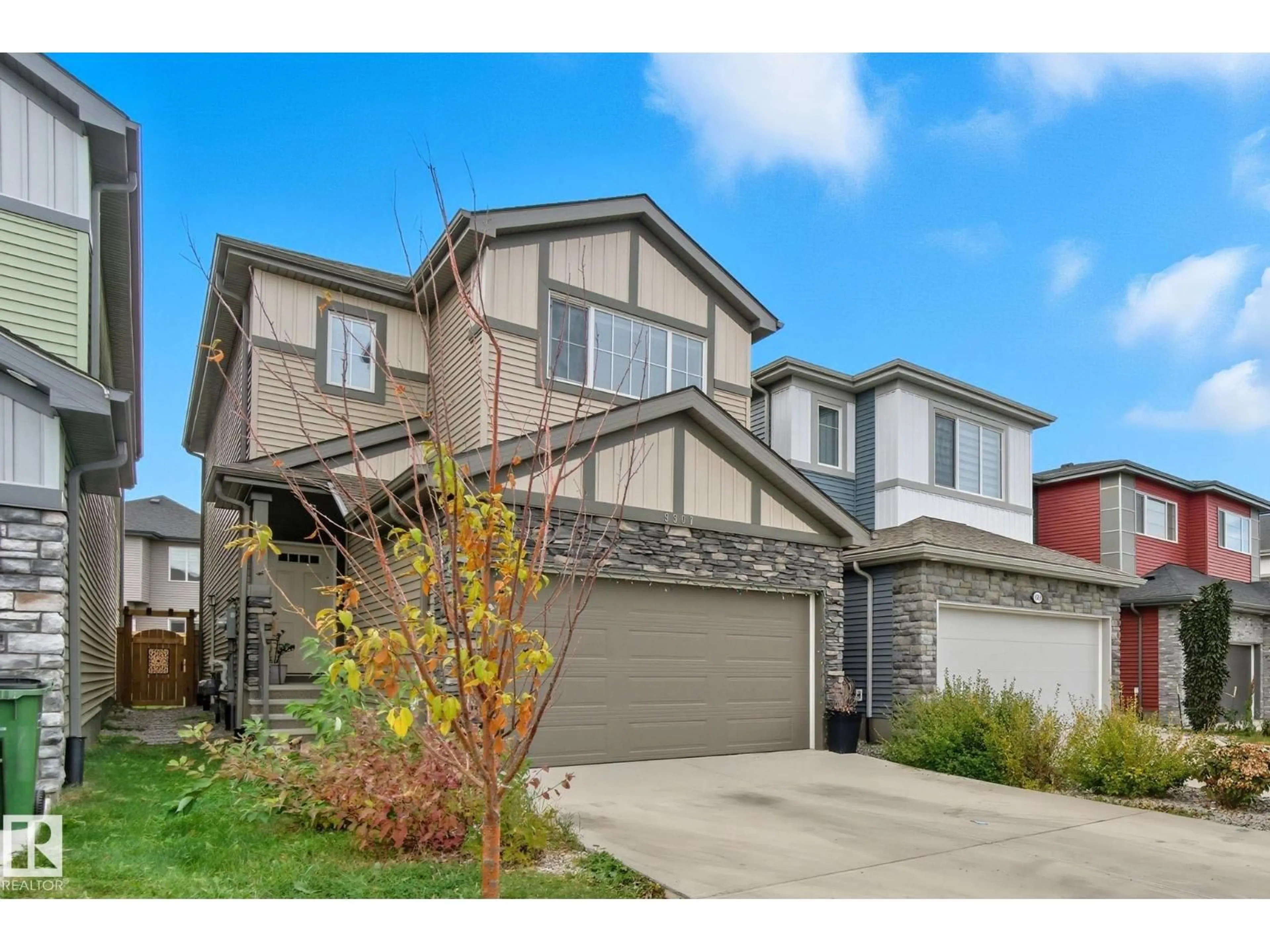 Unknown for 9307 PEAR LINK SW, Edmonton Alberta T6X2N8