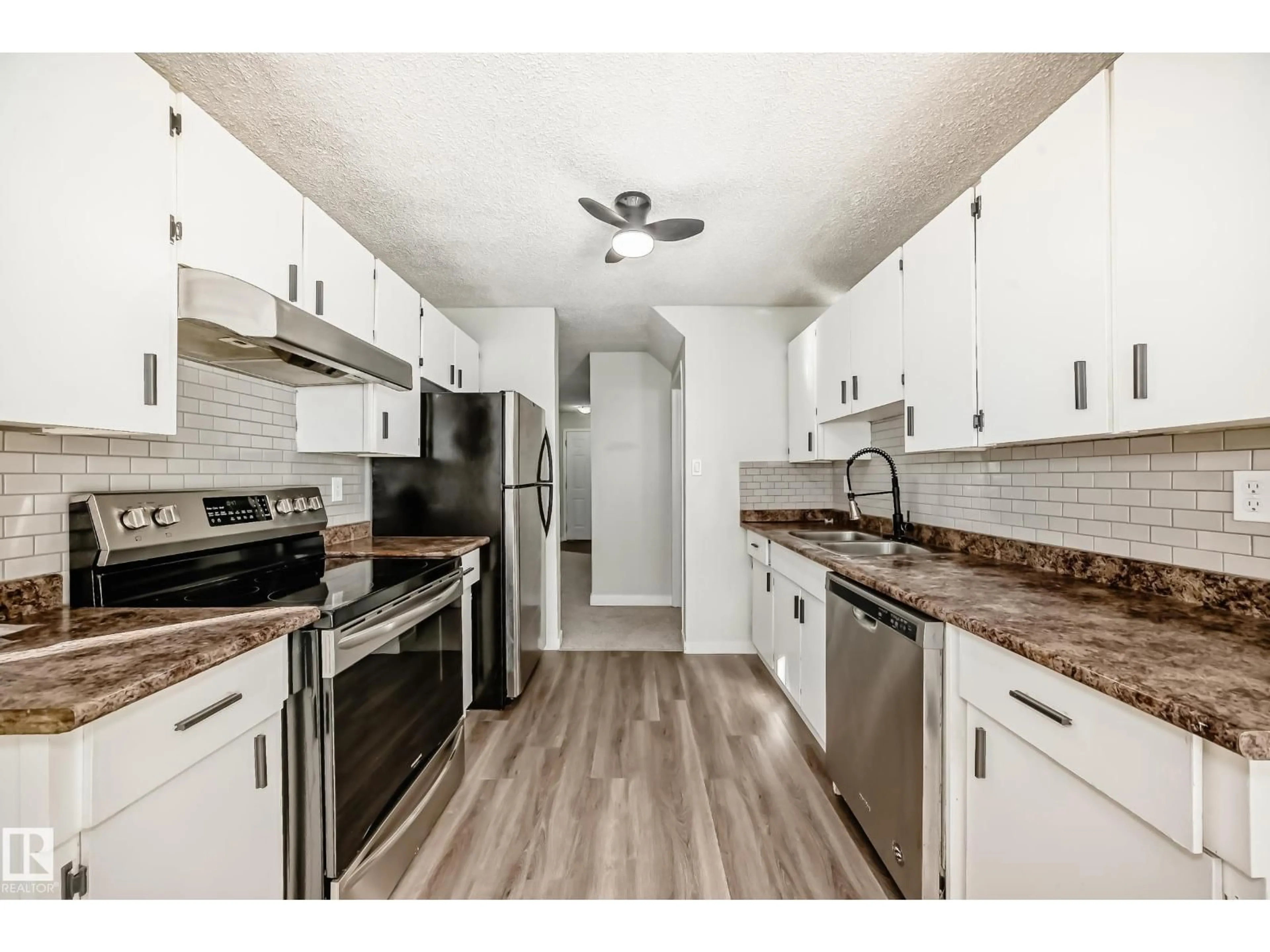 Unknown for #17 - 1651 46 ST NW, Edmonton Alberta T6L5H2