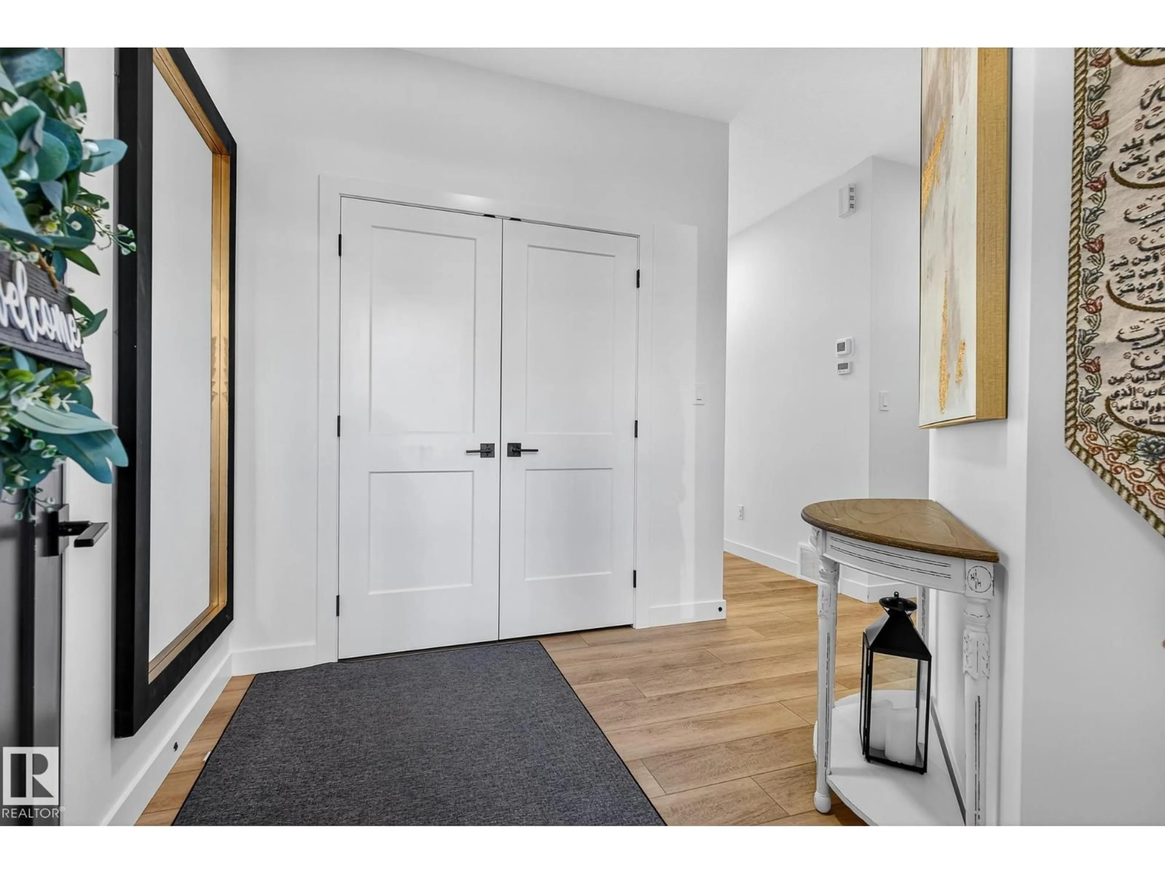 Indoor entryway for 9219 183 AV, Edmonton Alberta T5Z0S6