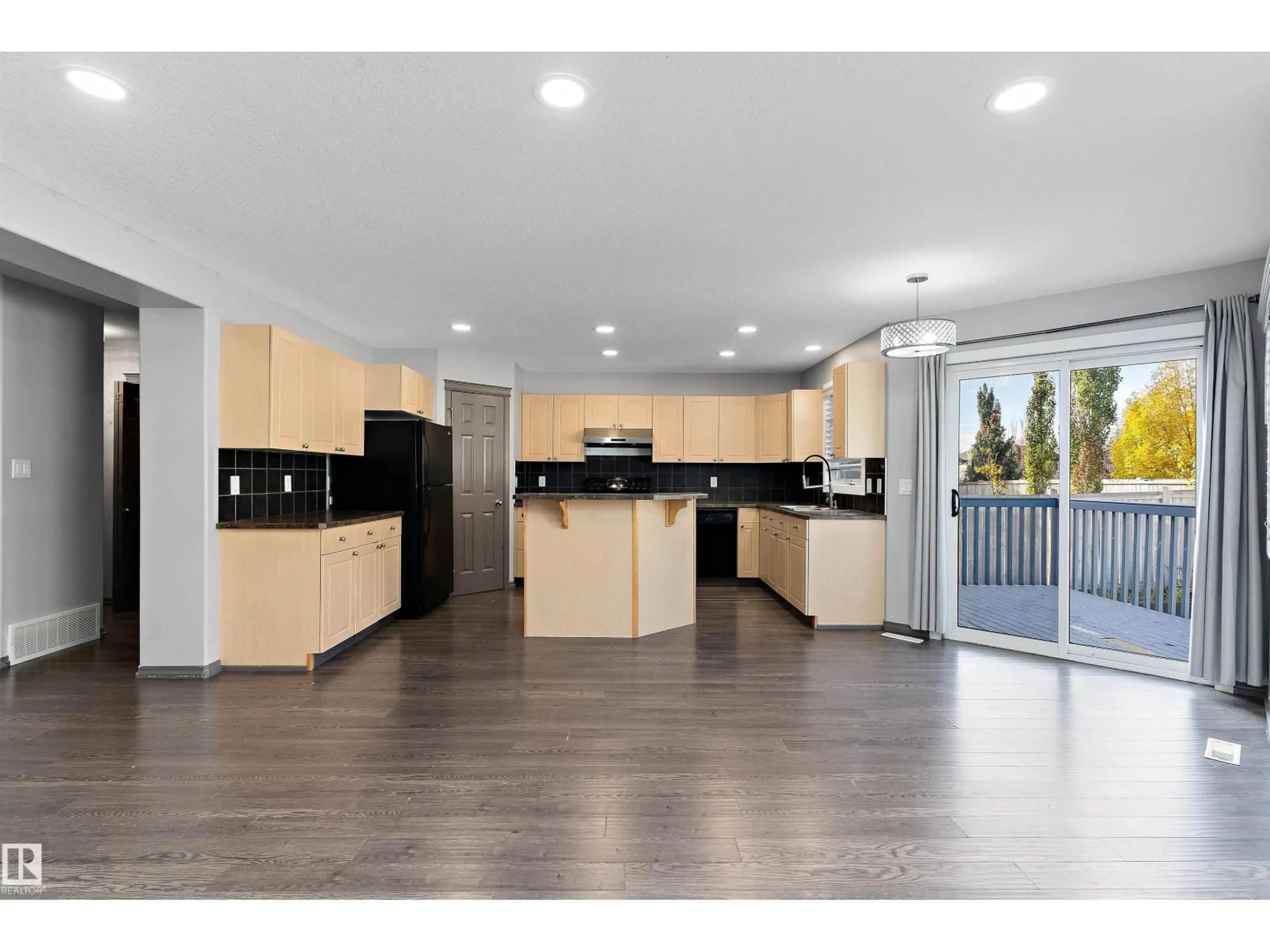 Open concept kitchen, unknown for 8736 178 AV, Edmonton Alberta T5Z0B8