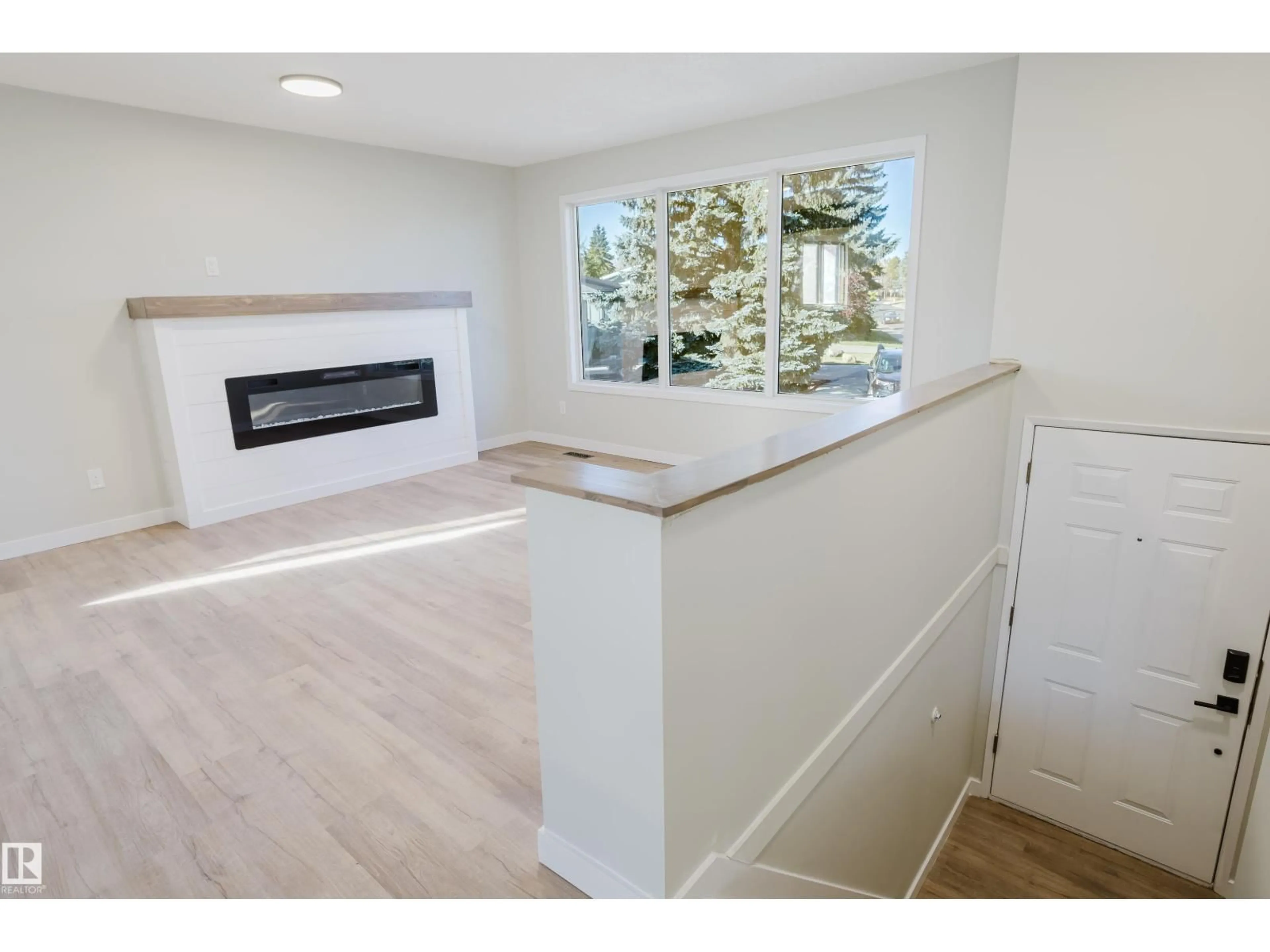 Unknown for 6303 179 ST, Edmonton Alberta T5T2P2
