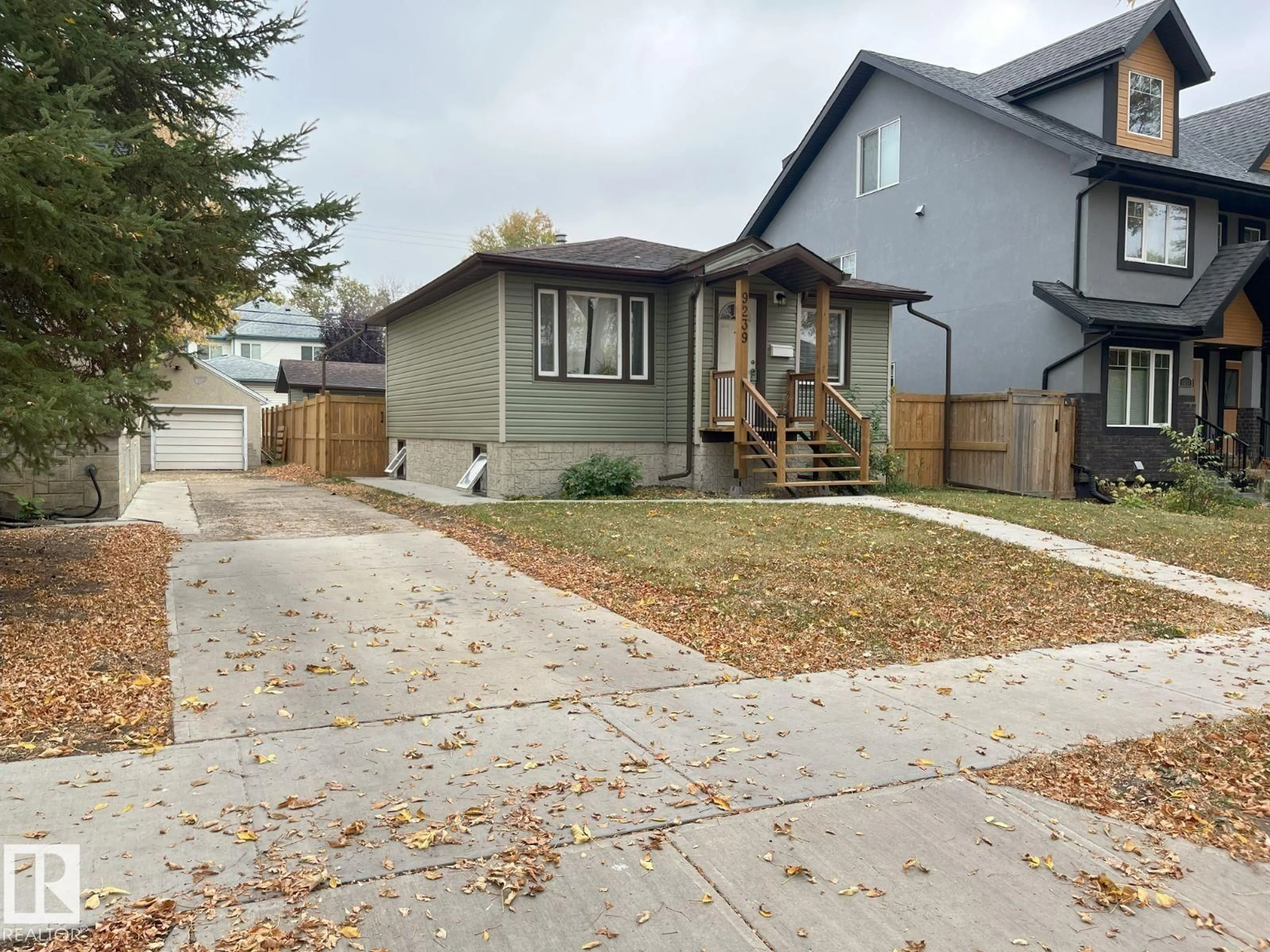 Unknown for 9239 92 ST, Edmonton Alberta T6C3R4
