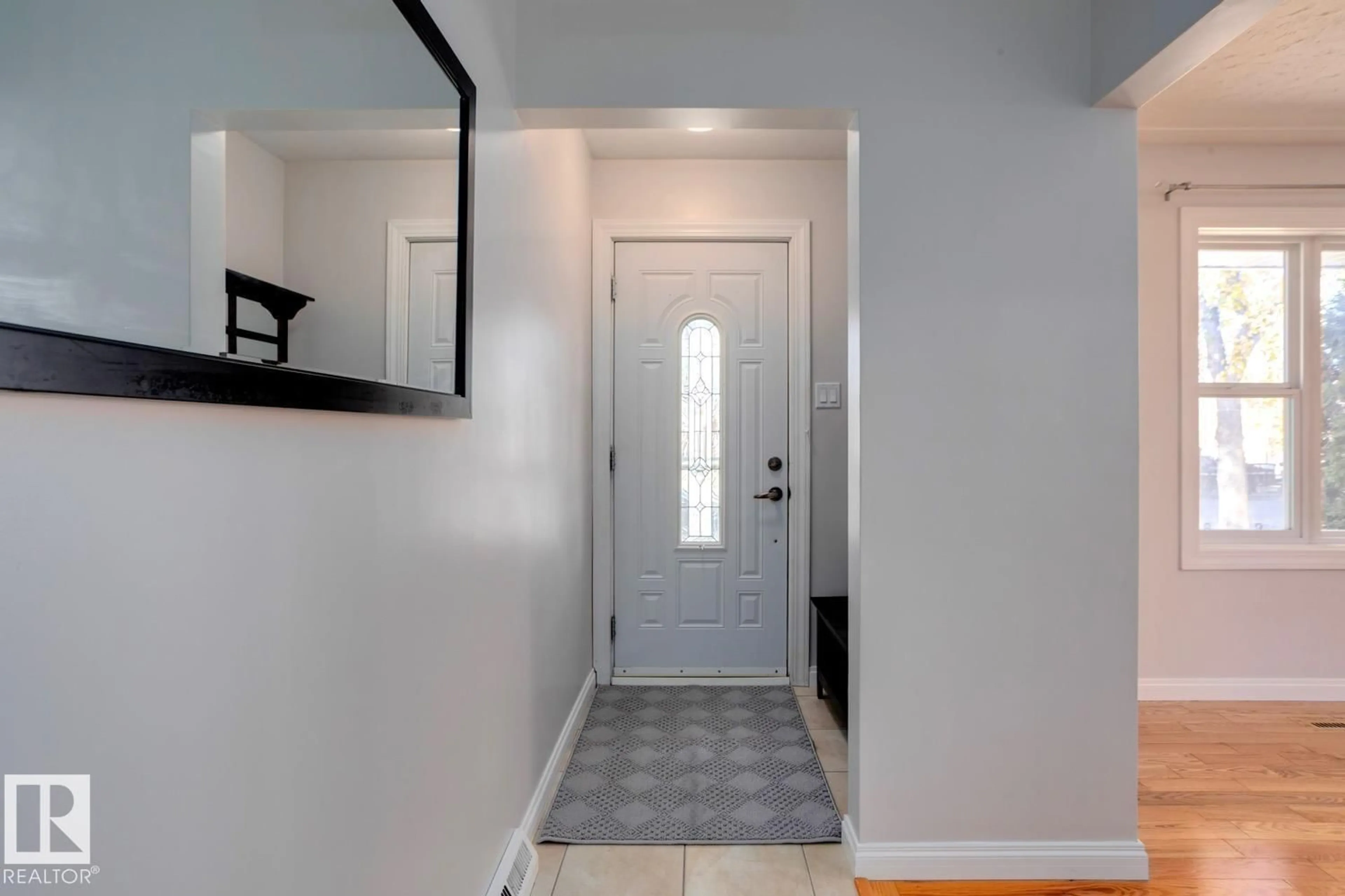 Indoor entryway for NW - 13031 116 ST, Edmonton Alberta T5E5H6
