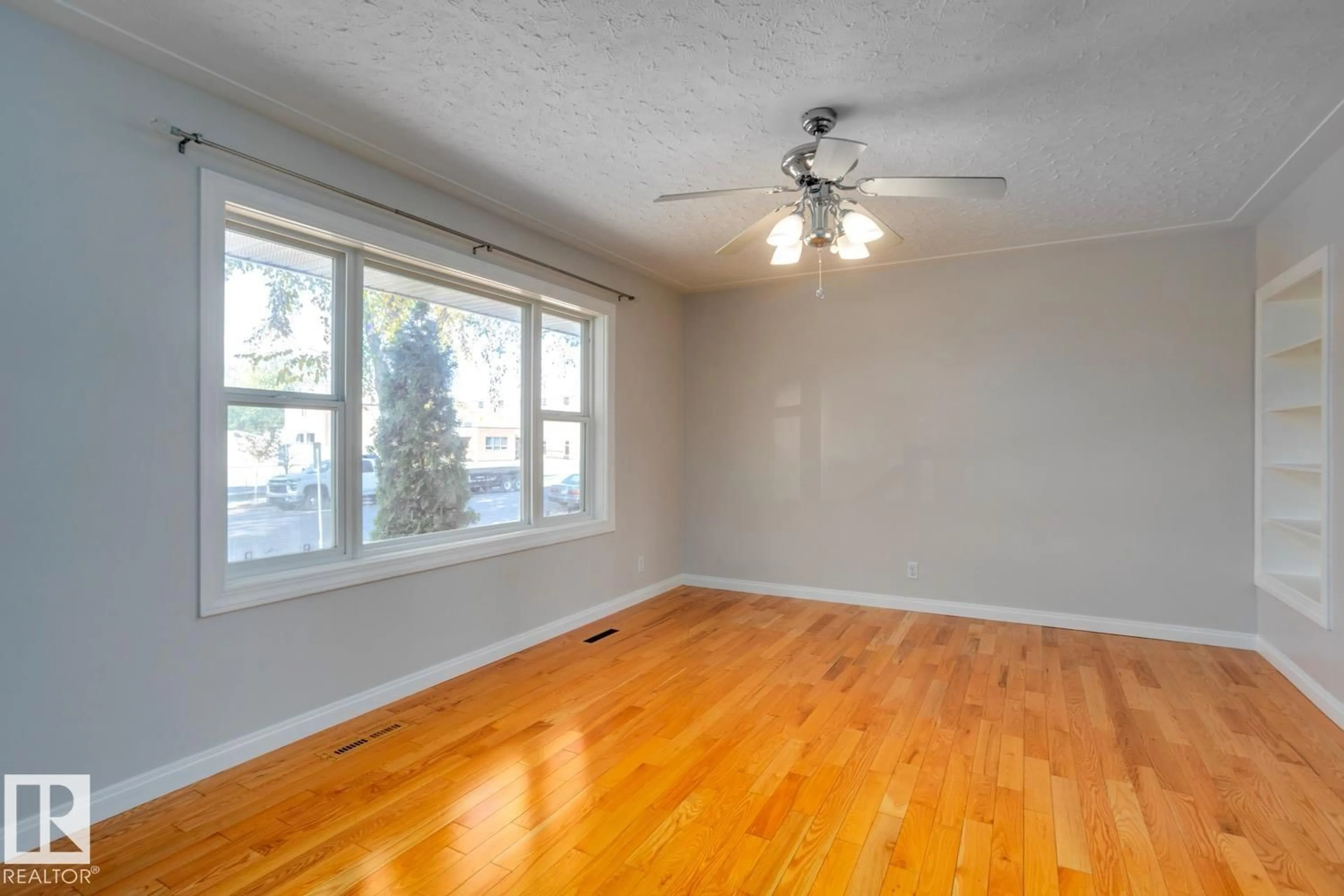 A pic of a room for NW - 13031 116 ST, Edmonton Alberta T5E5H6