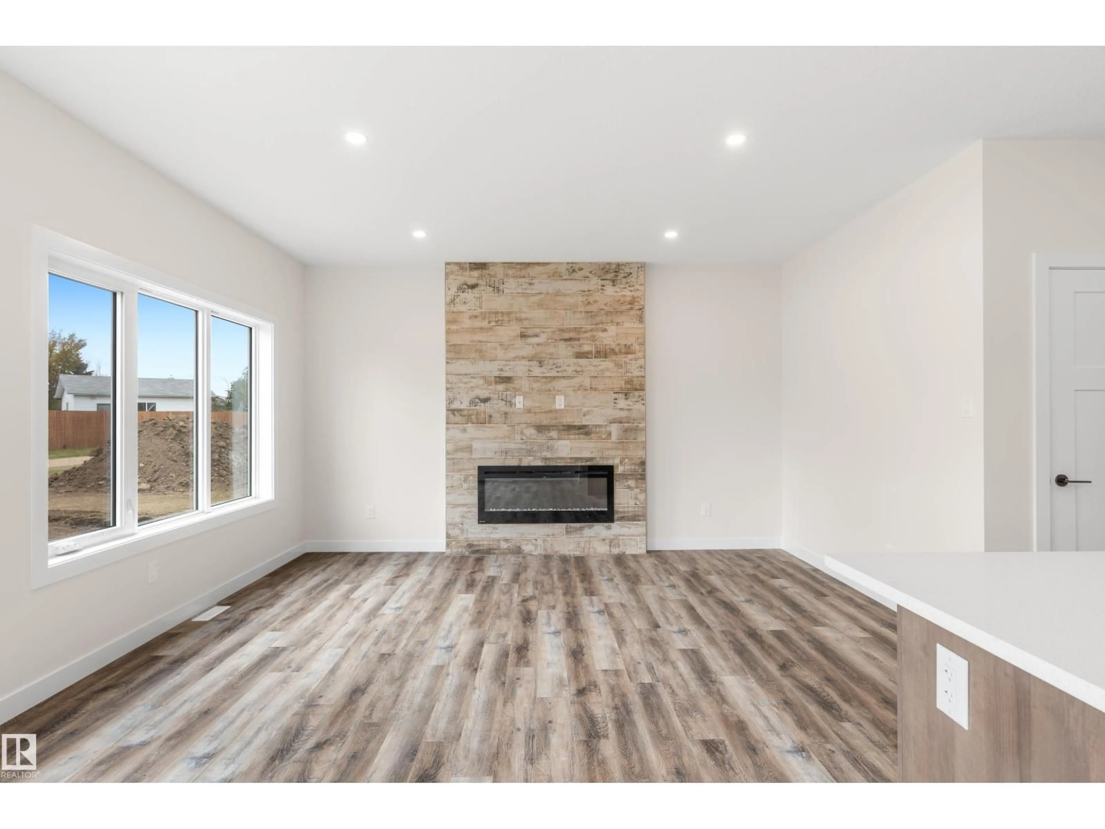 A pic of a room for 5121 53A AV, Legal Alberta T0G1L0