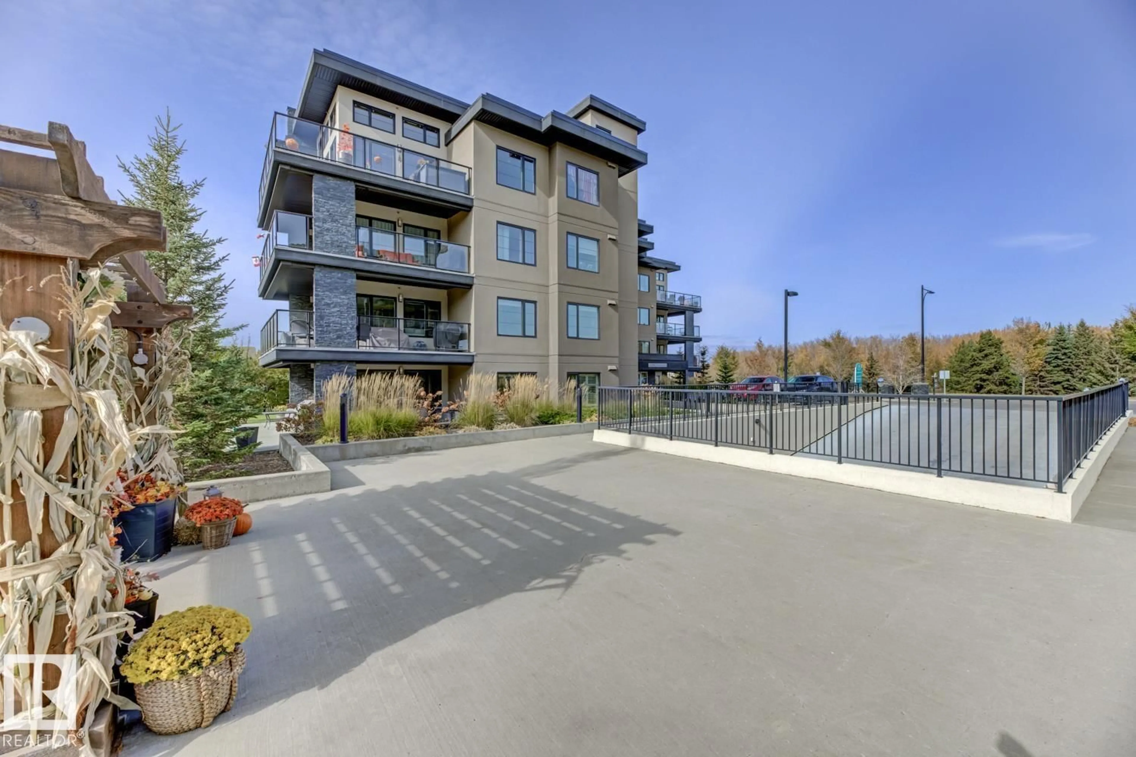Patio, unknown for 210 - 5029 EDGEMONT BV, Edmonton Alberta T6M0S8