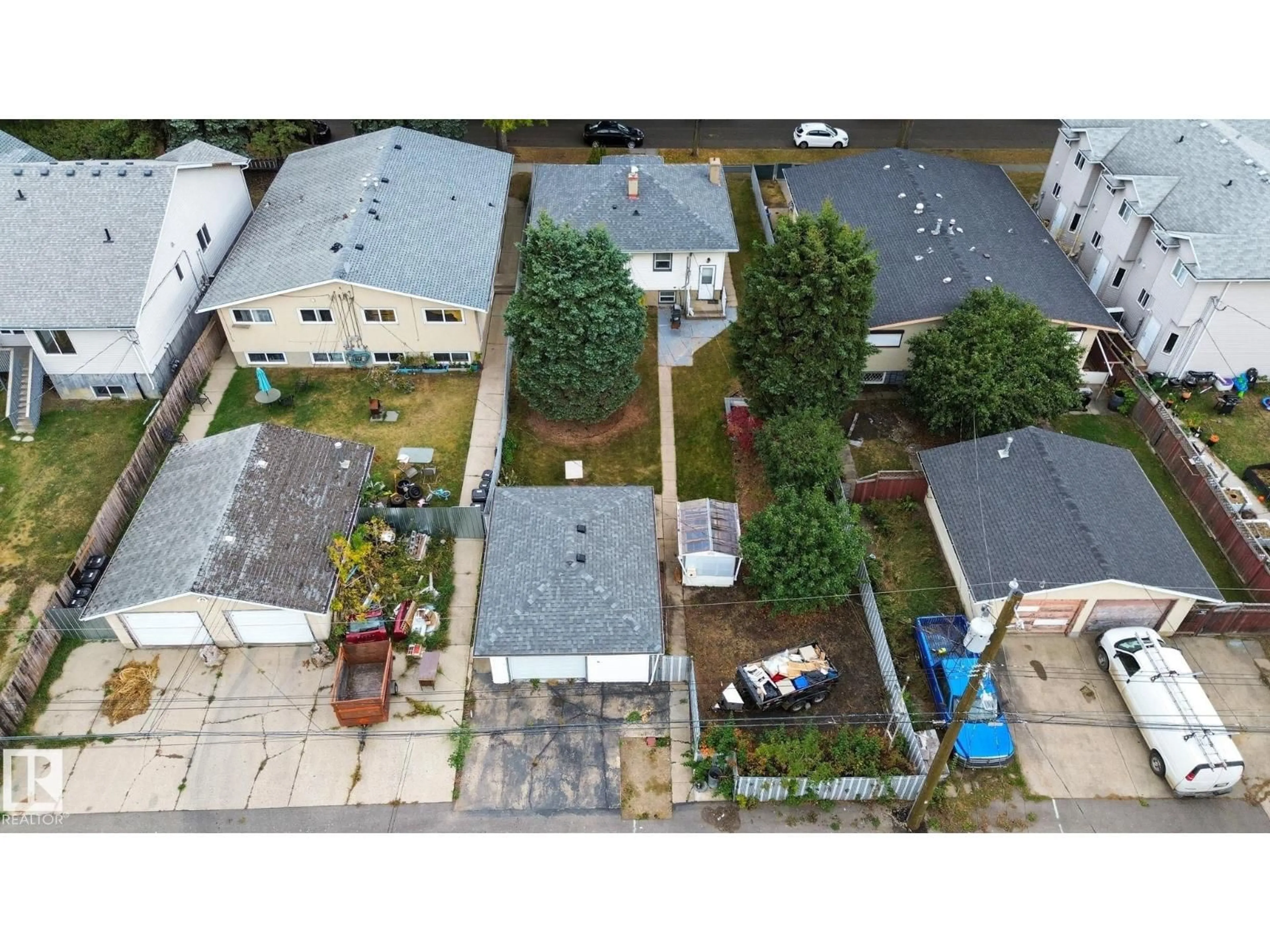 A pic from outside/outdoor area/front of a property/back of a property/a pic from drone, city buildings view from balcony for NW - 12414 88 ST, Edmonton Alberta T5B3T2