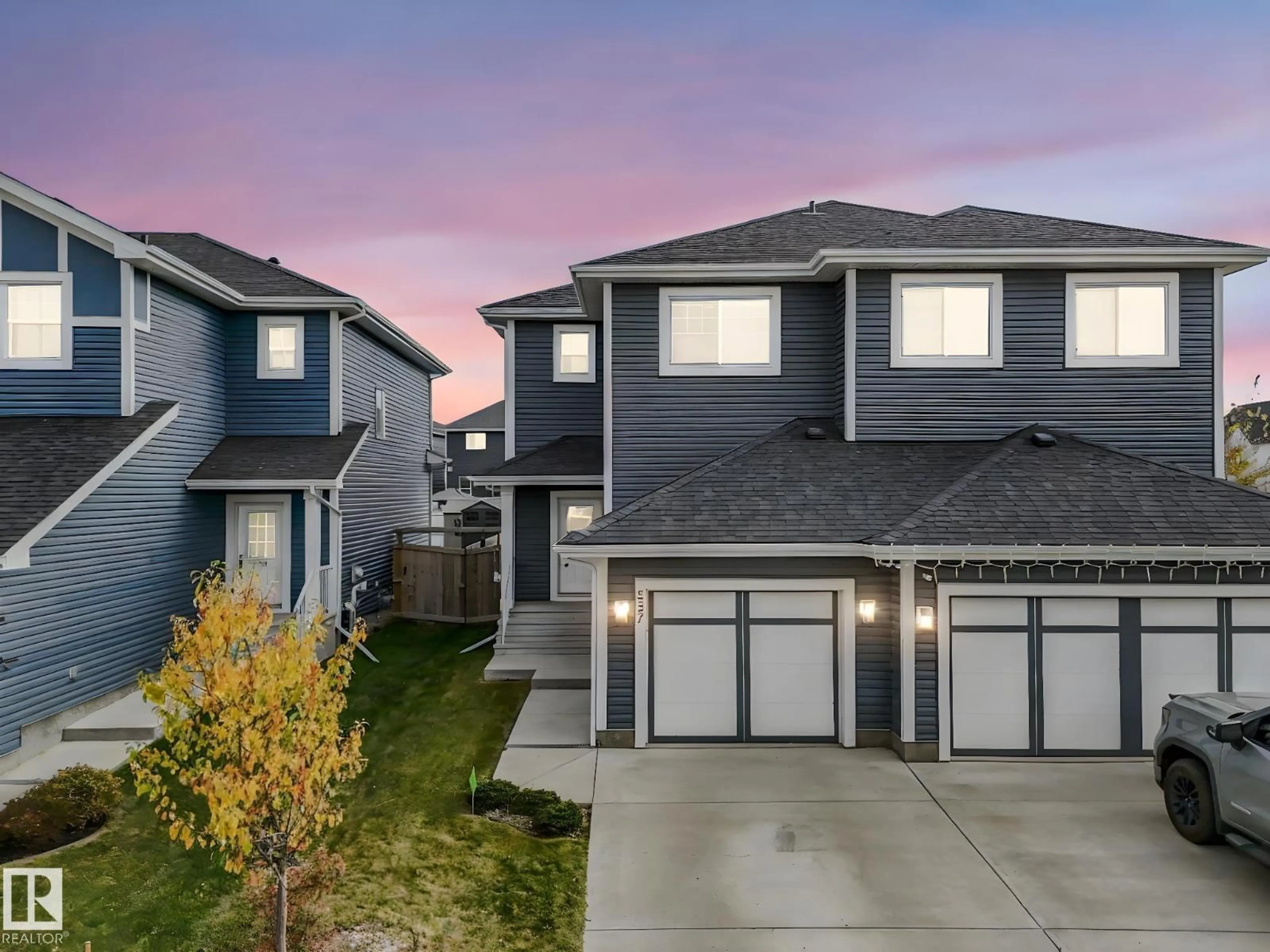 A pic from outside/outdoor area/front of a property/back of a property/a pic from drone, street for 557 STURTZ LI, Leduc Alberta T9E1E3