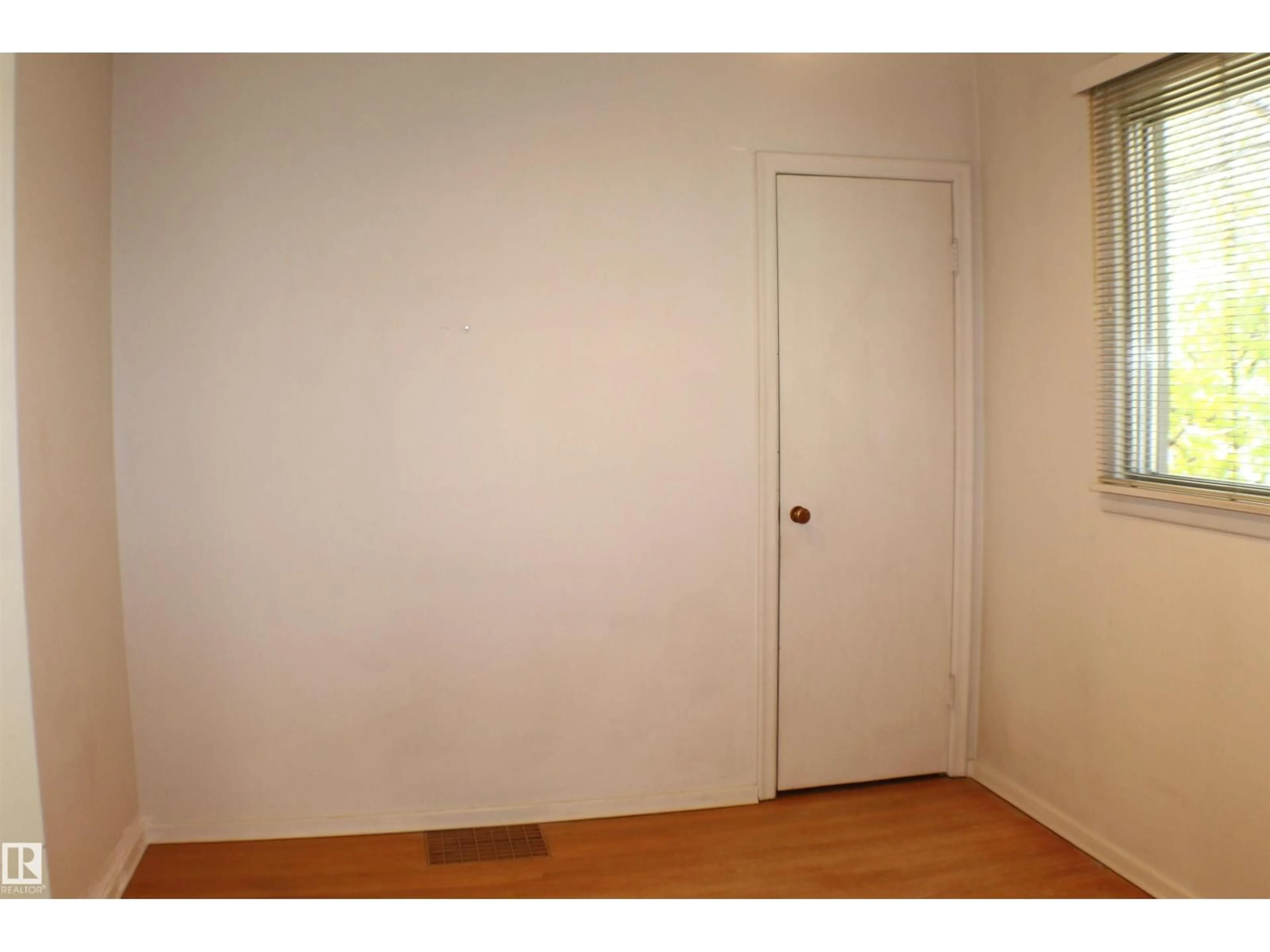 A pic of a room for NW - 13011 109 AV, Edmonton Alberta T5M2G1